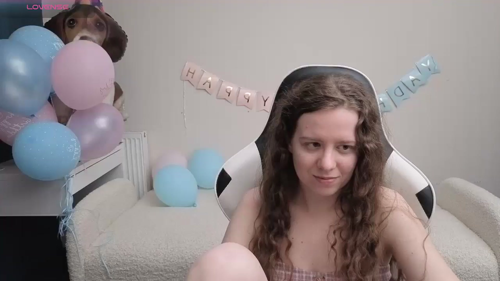 Gallery image thumbnail from BlueFlowerr's myfreecams stream on, 04/27/2026, 21:03 image 15 of 20