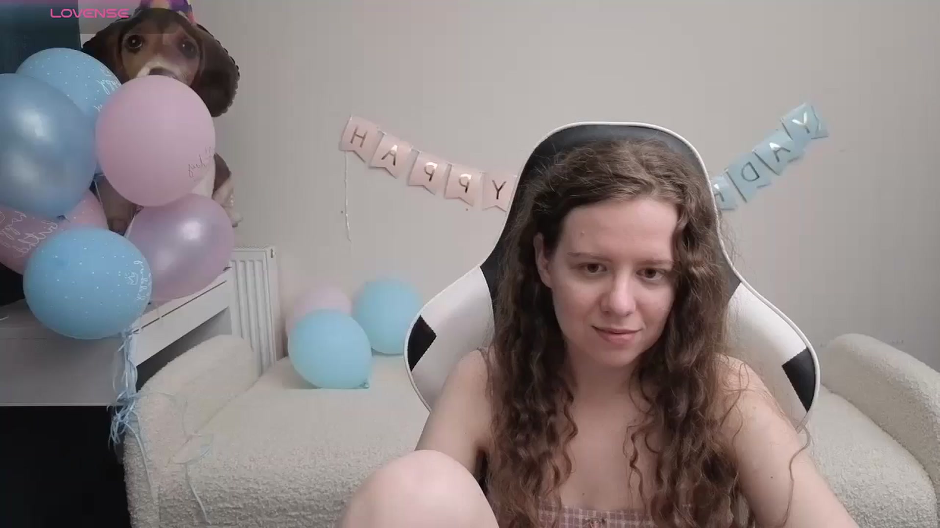 Gallery image thumbnail from BlueFlowerr's myfreecams stream on, 04/27/2026, 21:03 image 14 of 20