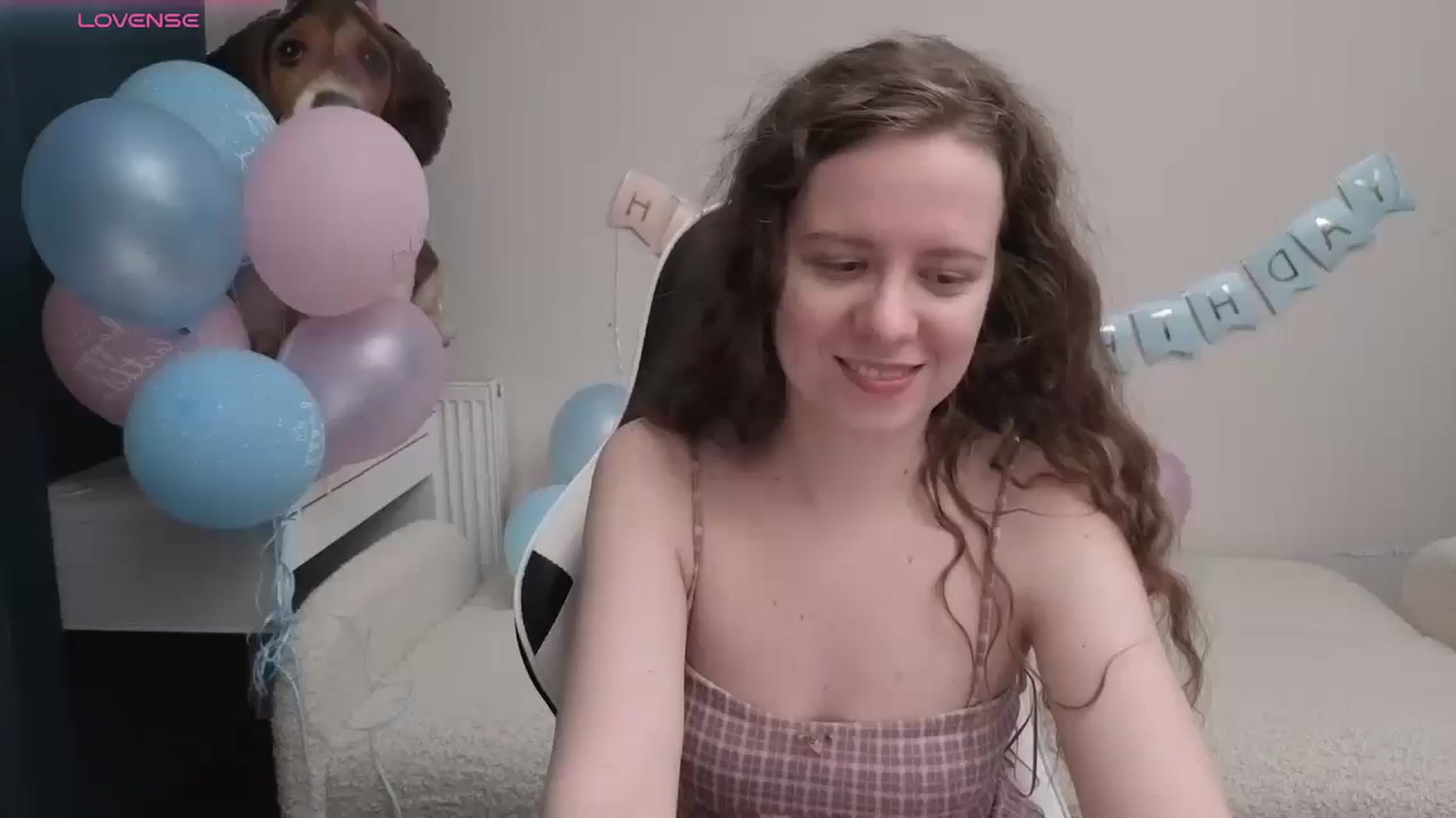 Gallery image thumbnail from BlueFlowerr's myfreecams stream on, 04/27/2026, 23:50 image 7 of 20
