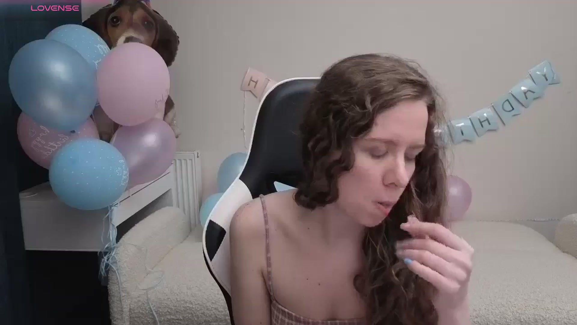 Gallery image thumbnail from BlueFlowerr's myfreecams stream on, 04/27/2026, 23:50 image 16 of 20