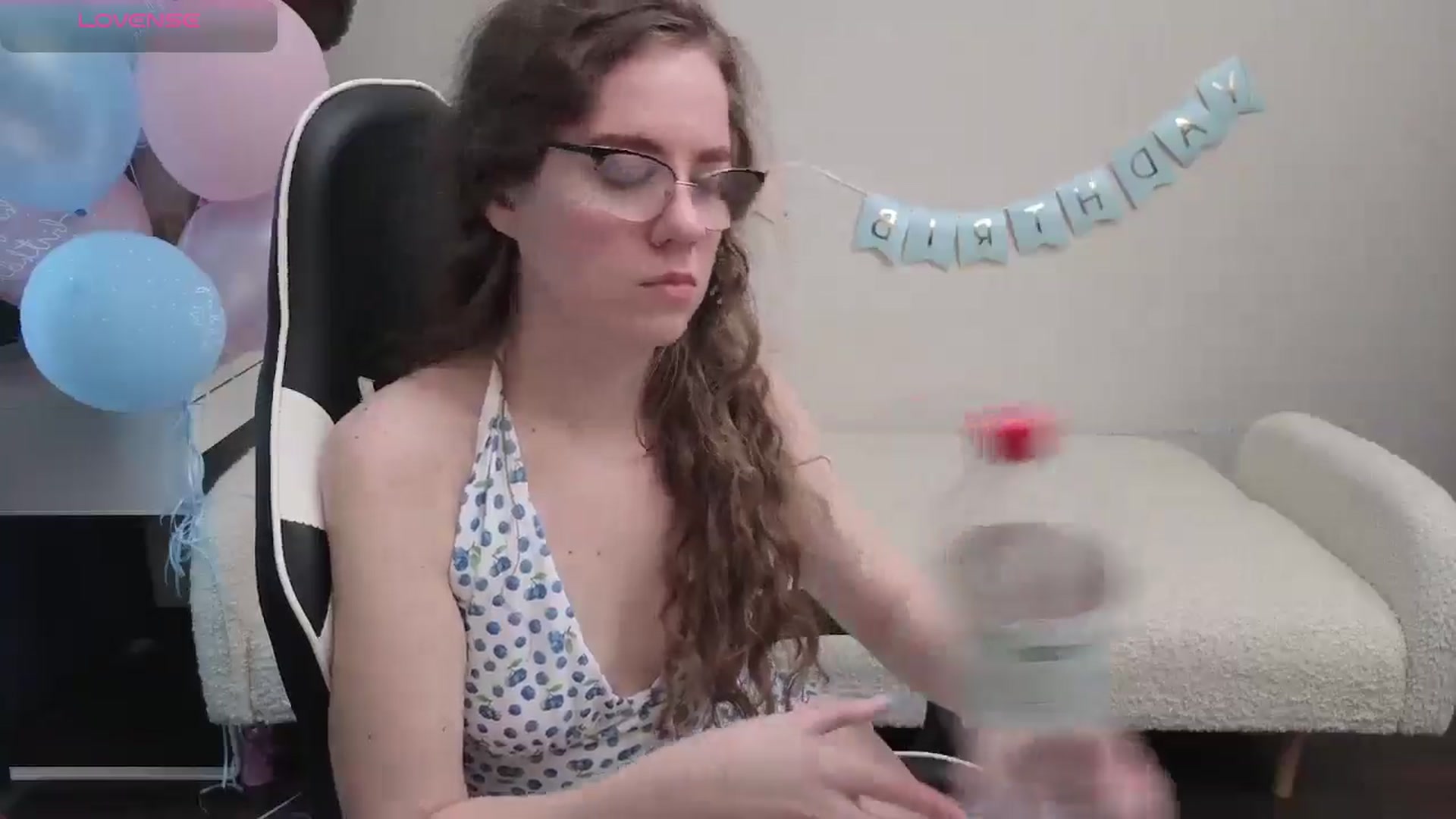 Gallery image thumbnail from BlueFlowerr's myfreecams stream on, 04/28/2026, 17:06 image 2 of 20