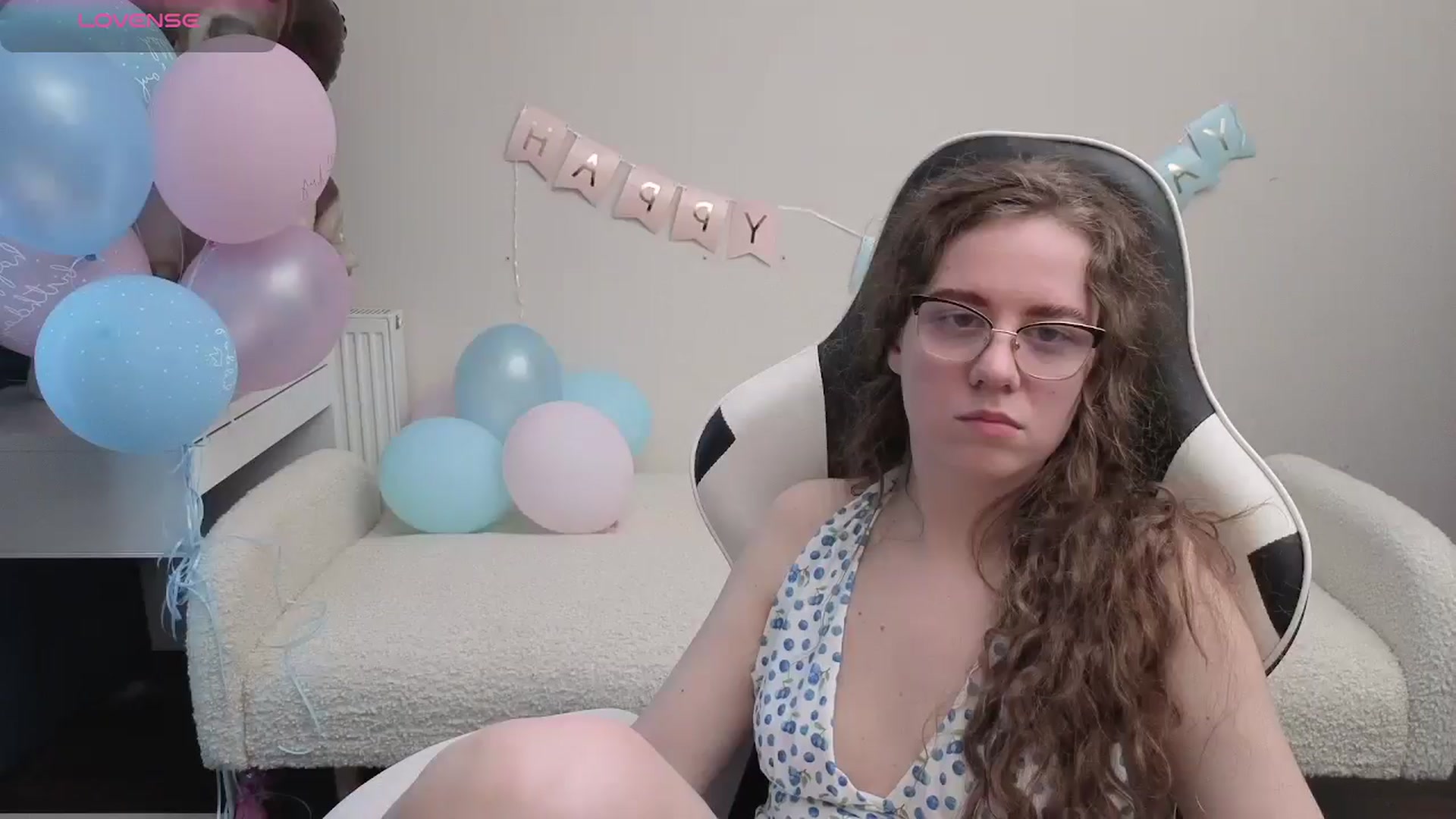 Gallery image thumbnail from BlueFlowerr's myfreecams stream on, 04/28/2026, 17:06 image 9 of 20