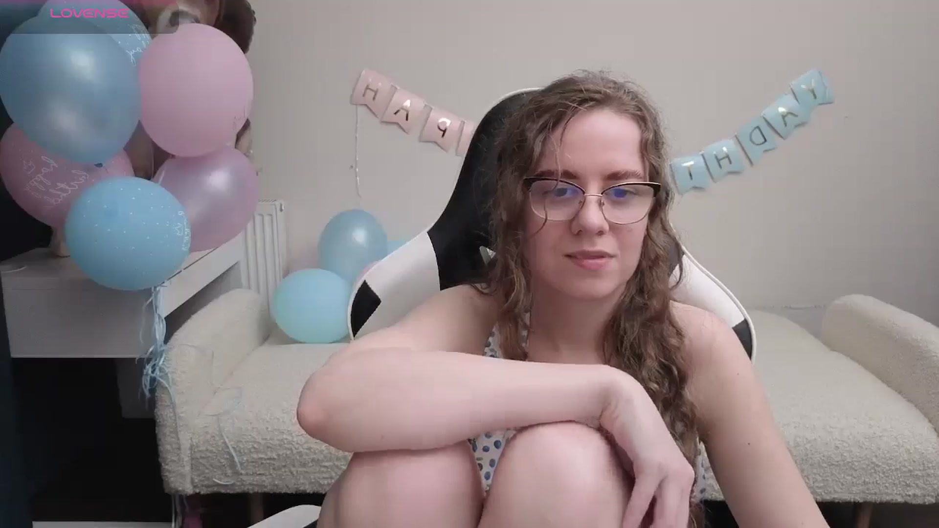 Gallery image thumbnail from BlueFlowerr's myfreecams stream on, 04/29/2026, 24:39 image 12 of 20