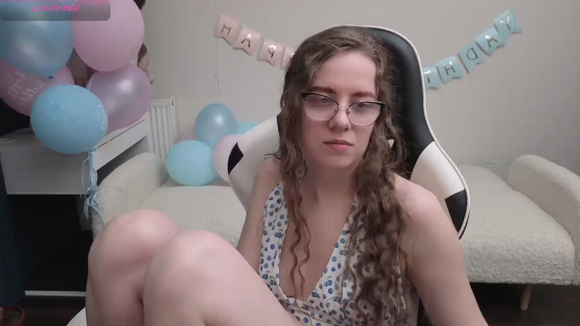 Gallery image thumbnail from BlueFlowerr's myfreecams stream on, 04/29/2026, 24:39 image 2 of 20