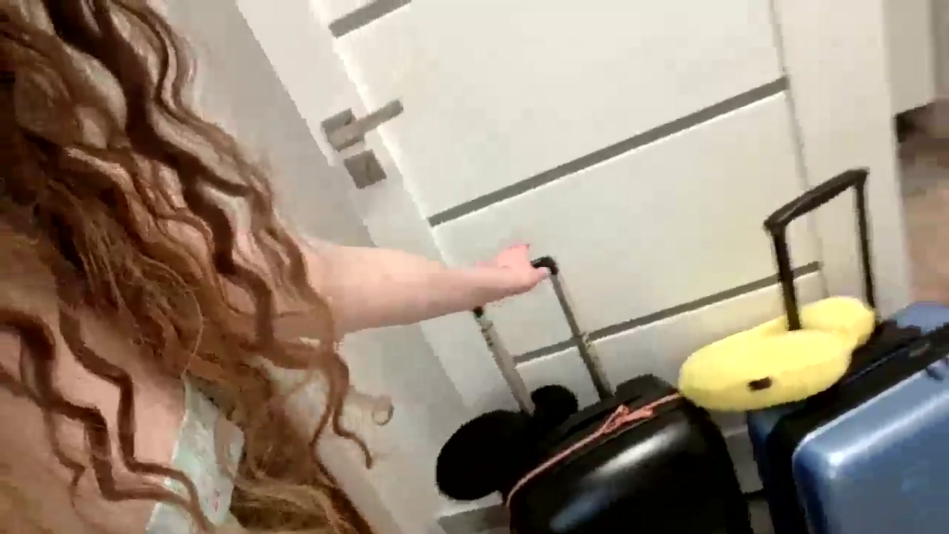 Gallery image thumbnail from BlueFlowerr's myfreecams stream on, 04/29/2026, 22:20 image 11 of 20