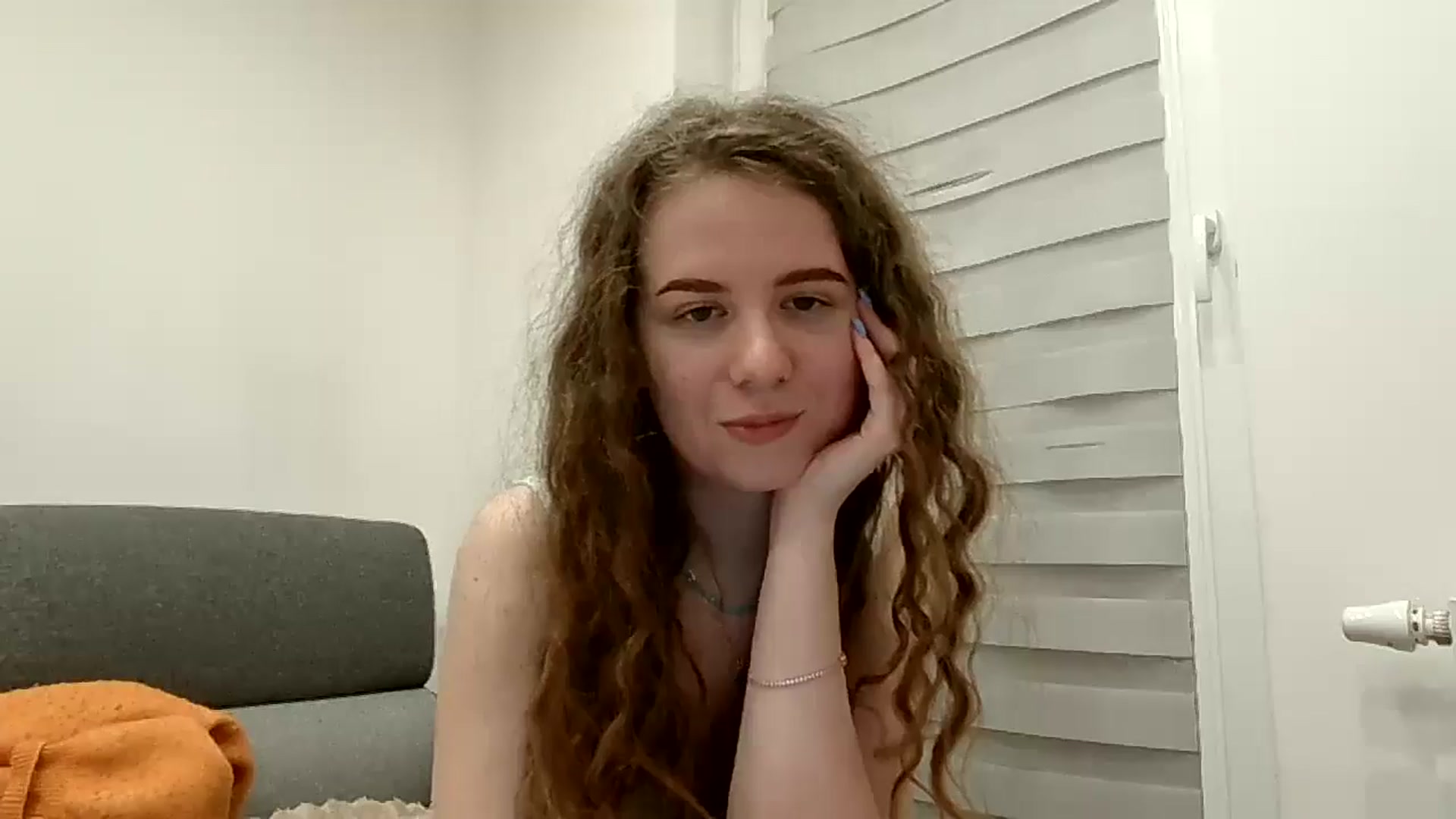 Gallery image thumbnail from BlueFlowerr's myfreecams stream on, 04/29/2026, 22:20 image 2 of 20
