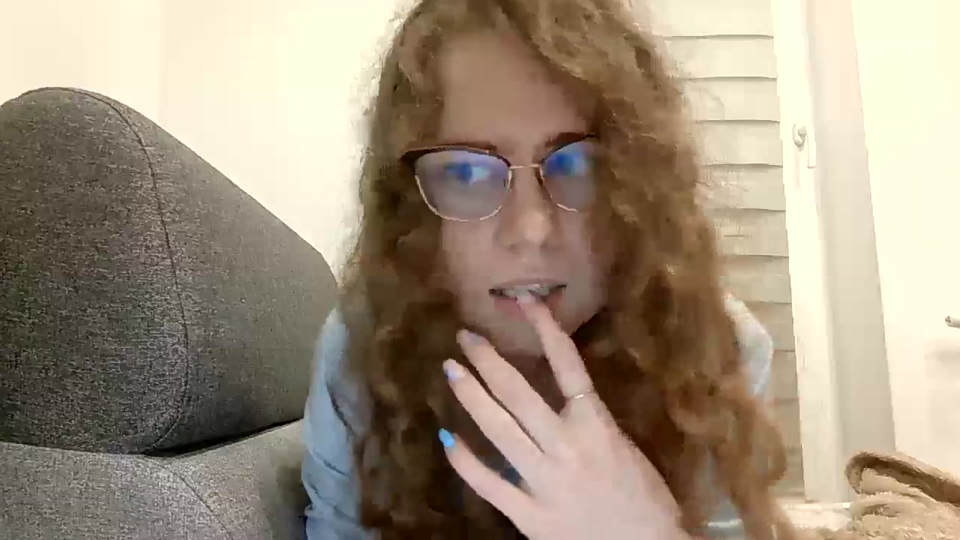 Gallery image thumbnail from BlueFlowerr's myfreecams stream on, 04/30/2026, 01:41 image 17 of 20