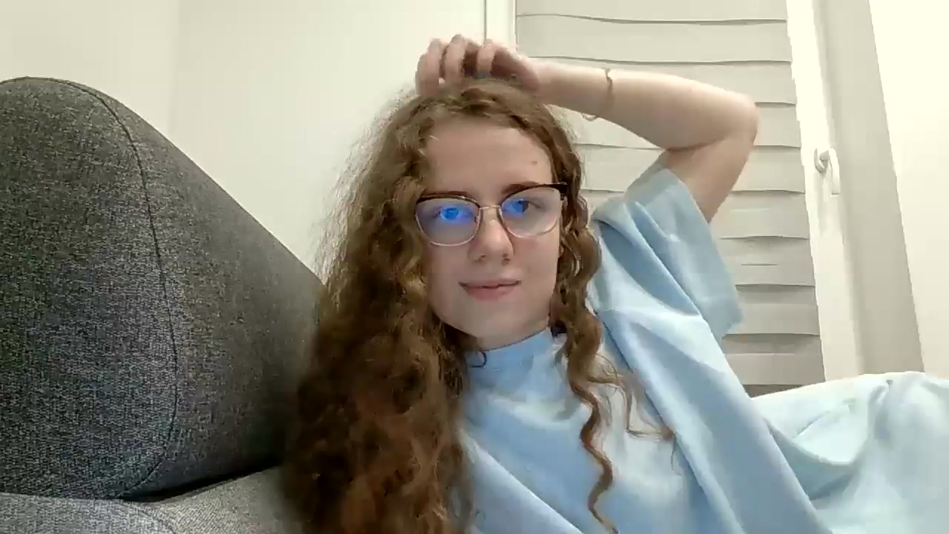 Gallery image thumbnail from BlueFlowerr's myfreecams stream on, 04/30/2026, 02:48 image 15 of 20