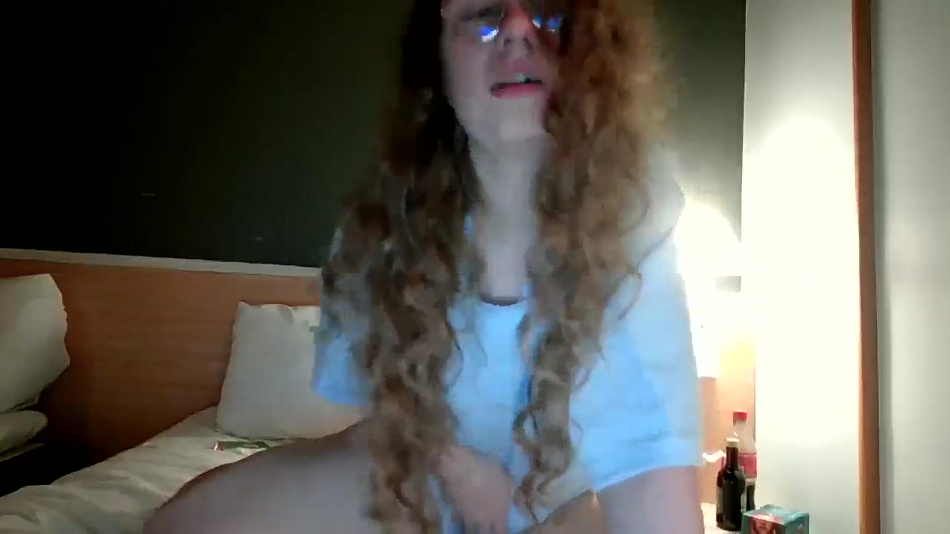 Gallery image thumbnail from BlueFlowerr's myfreecams stream on, 05/03/2026, 24:00 image 18 of 20