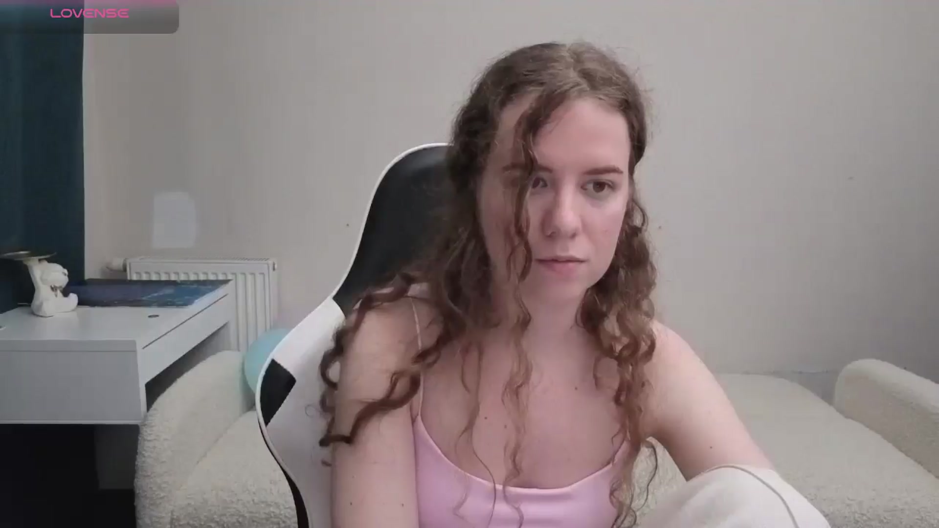 Gallery image thumbnail from BlueFlowerr's myfreecams stream on, 05/07/2026, 17:59 image 20 of 20