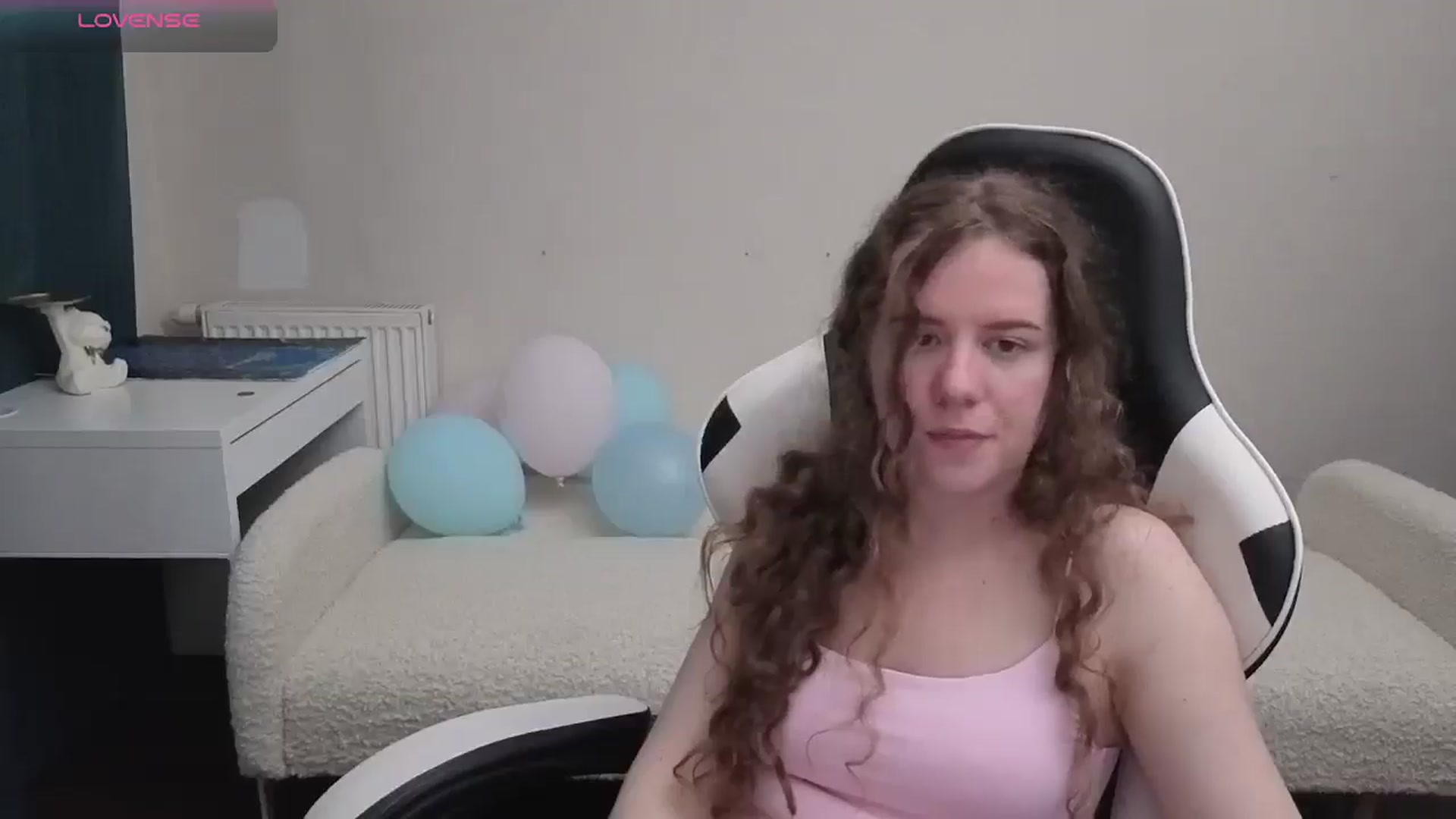 Gallery image thumbnail from BlueFlowerr's myfreecams stream on, 05/07/2026, 17:59 image 10 of 20