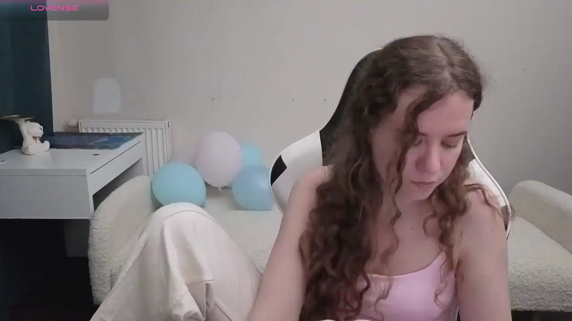 Gallery image thumbnail from BlueFlowerr's myfreecams stream on, 05/07/2026, 17:59 image 17 of 20