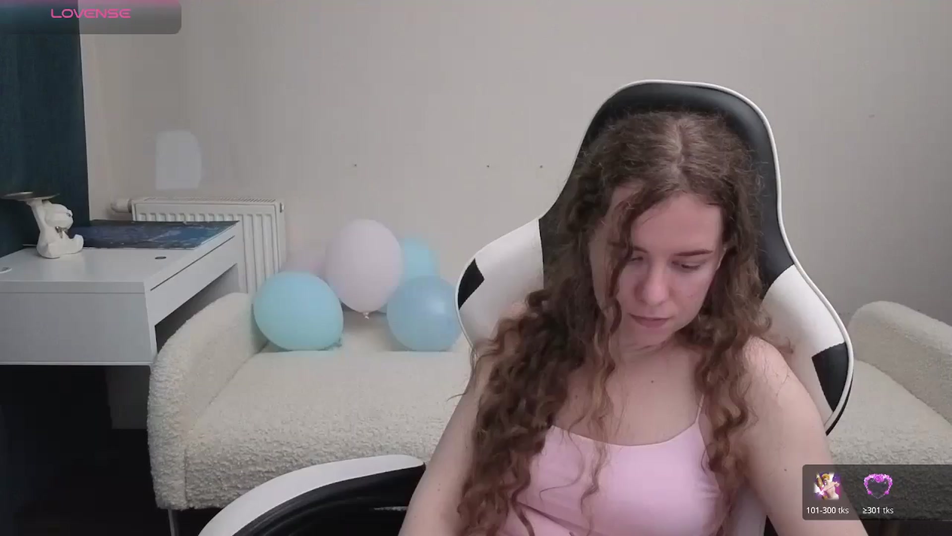 Gallery image thumbnail from BlueFlowerr's myfreecams stream on, 05/07/2026, 17:59 image 9 of 20