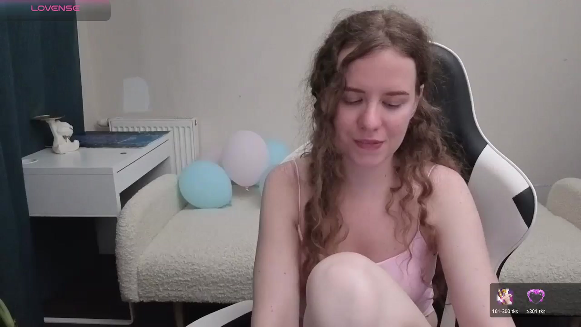 Gallery image thumbnail from BlueFlowerr's myfreecams stream on, 05/07/2026, 21:59 image 7 of 20