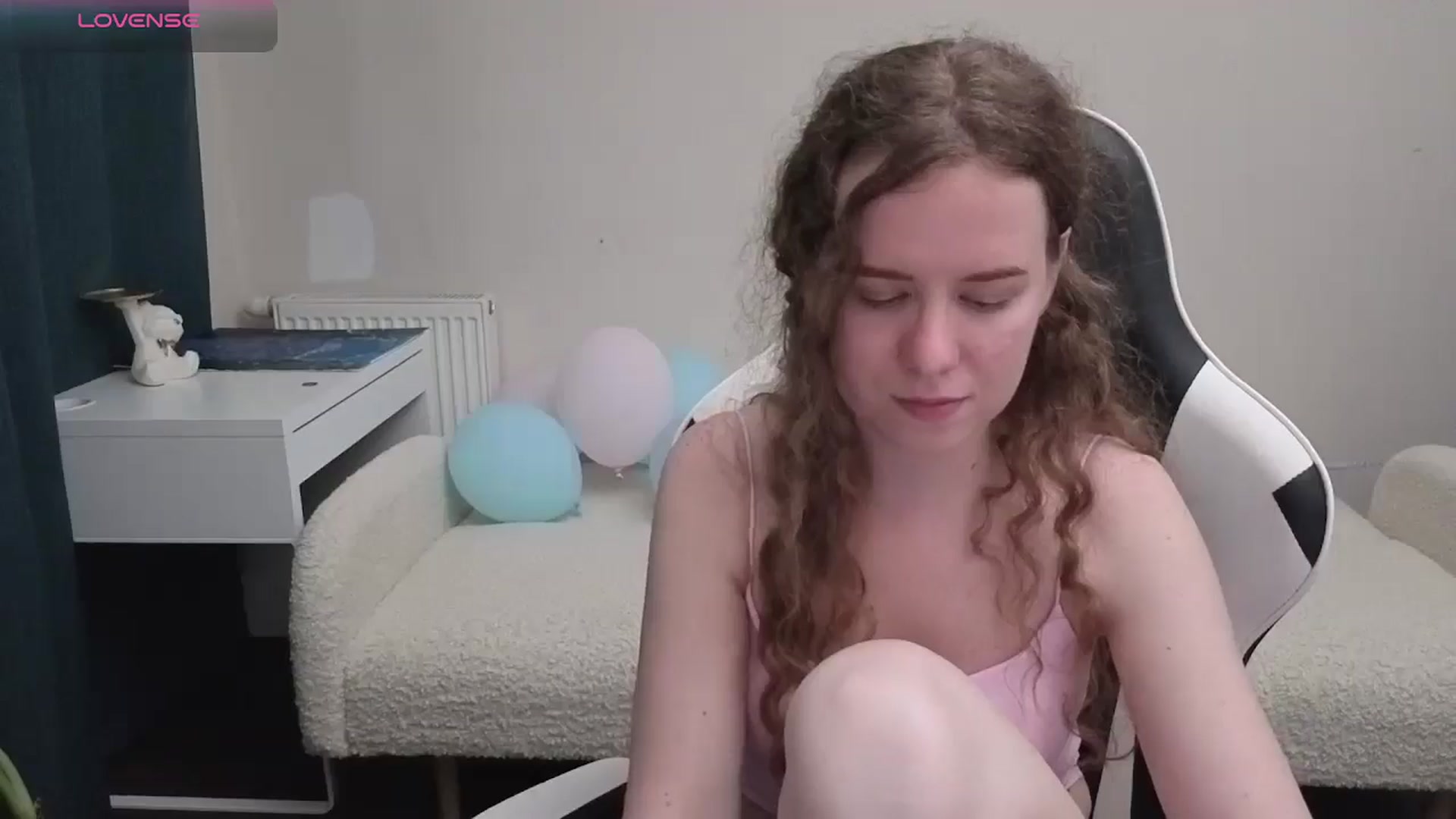 Gallery image thumbnail from BlueFlowerr's myfreecams stream on, 05/07/2026, 21:59 image 8 of 20