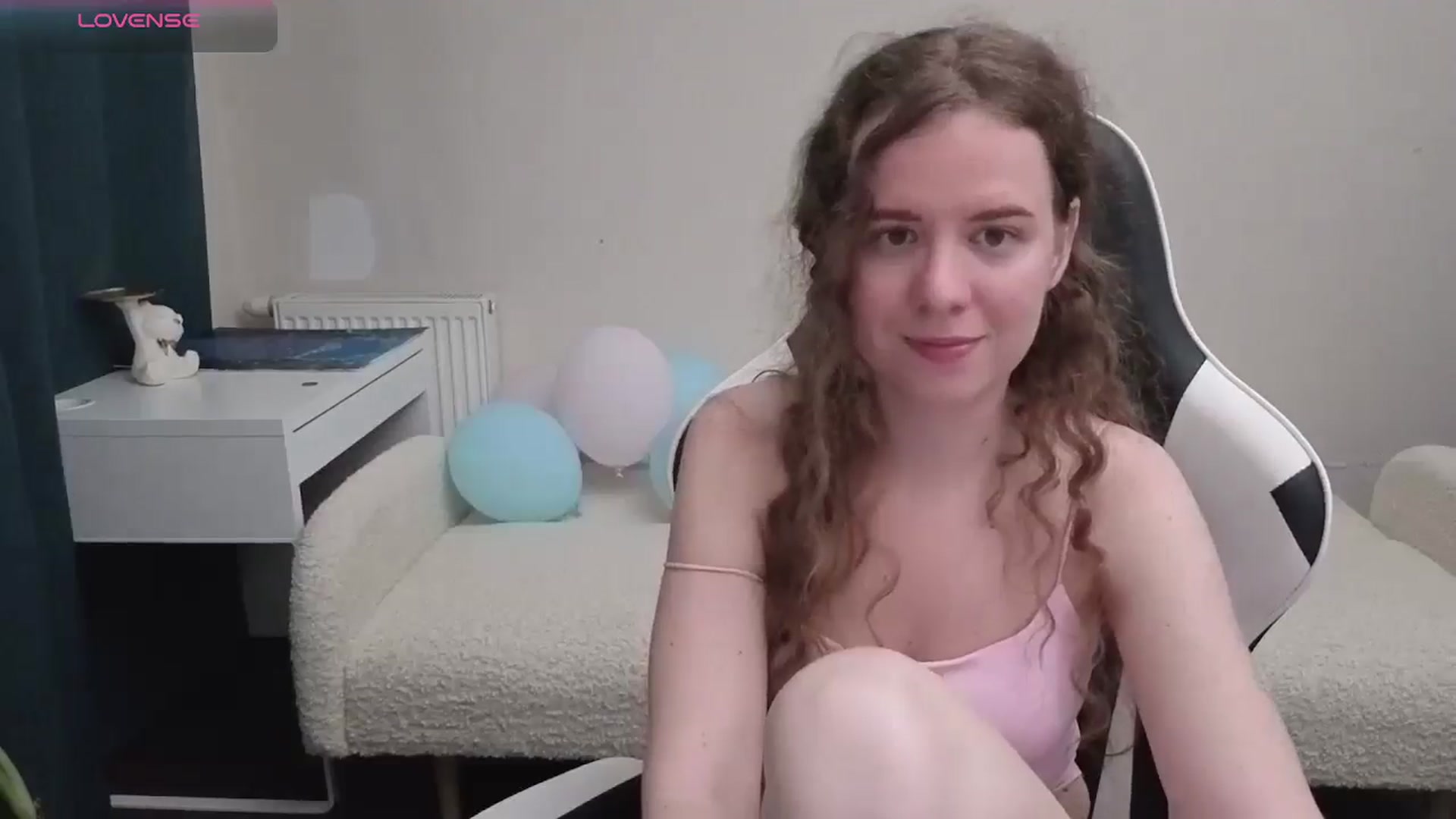 Gallery image thumbnail from BlueFlowerr's myfreecams stream on, 05/07/2026, 21:59 image 13 of 20