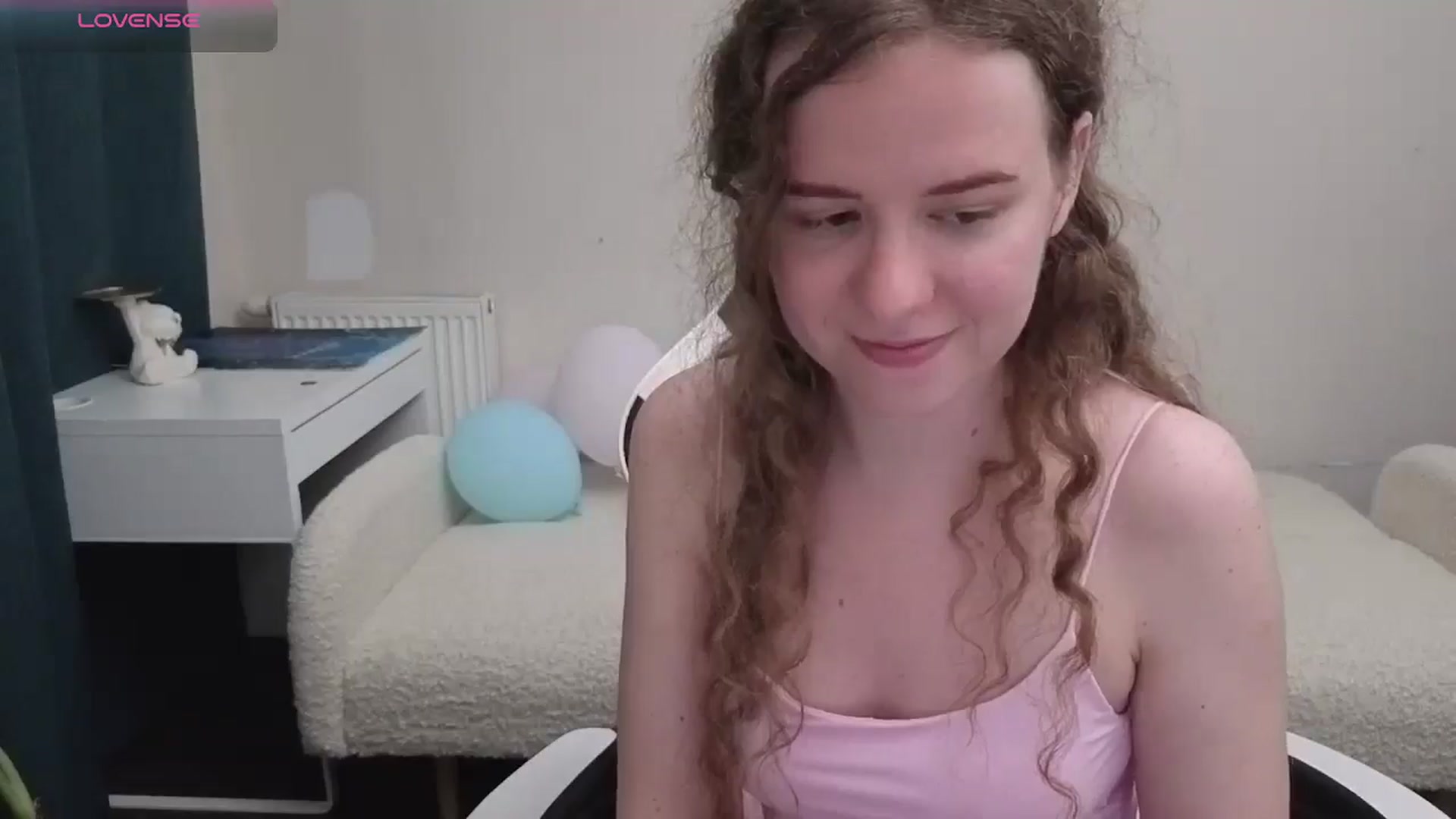 Gallery image thumbnail from BlueFlowerr's myfreecams stream on, 05/07/2026, 21:59 image 3 of 20