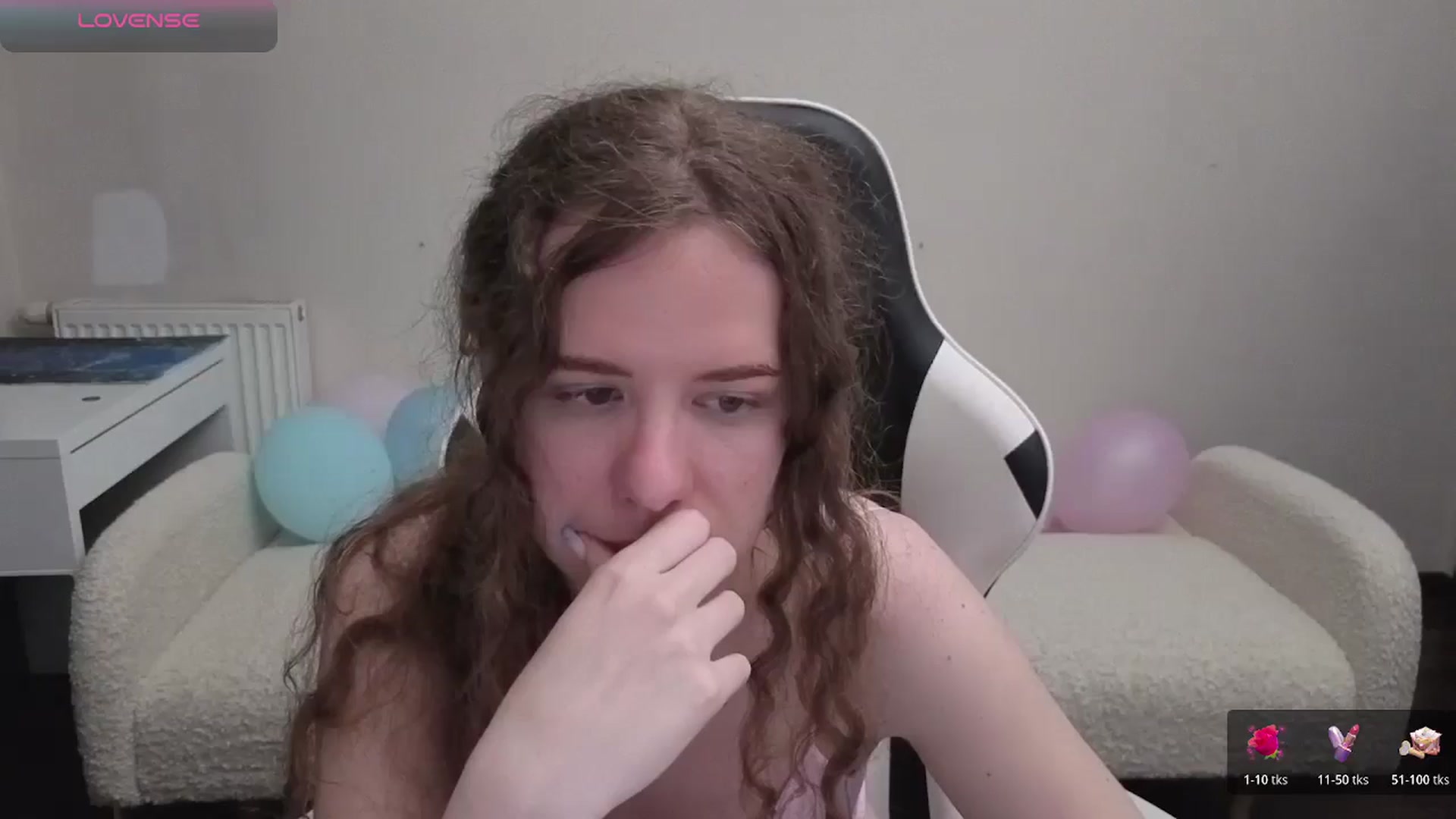 Gallery image thumbnail from BlueFlowerr's myfreecams stream on, 05/08/2026, 01:19 image 1 of 20