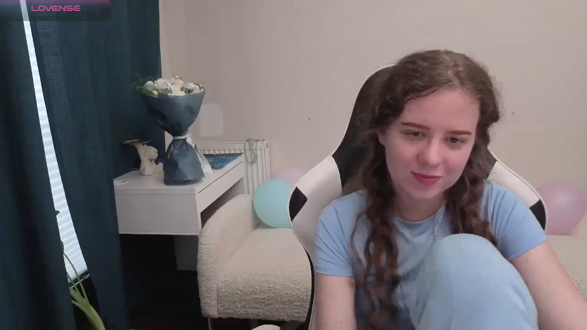 Gallery image thumbnail from BlueFlowerr's myfreecams stream on, 05/08/2026, 17:37 image 3 of 20