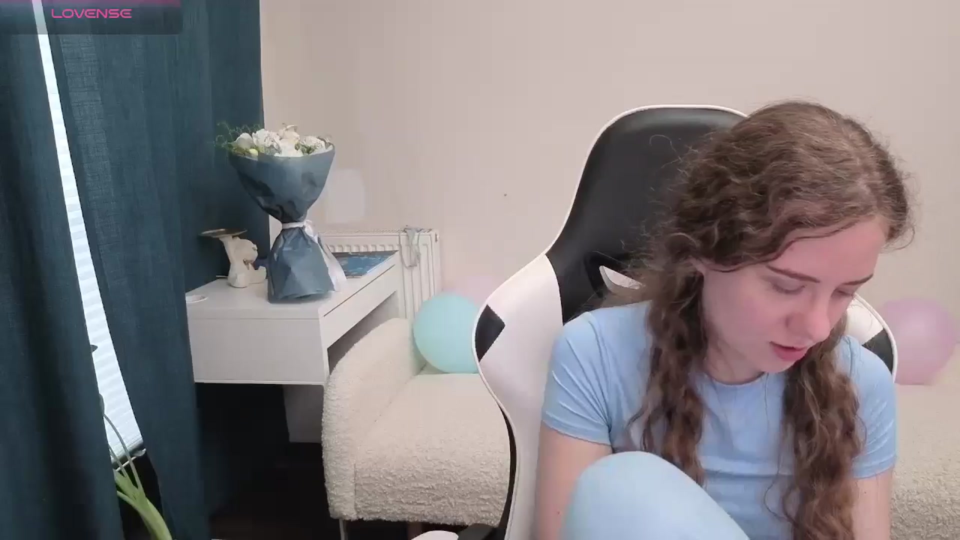 Gallery image thumbnail from BlueFlowerr's myfreecams stream on, 05/08/2026, 17:37 image 8 of 20