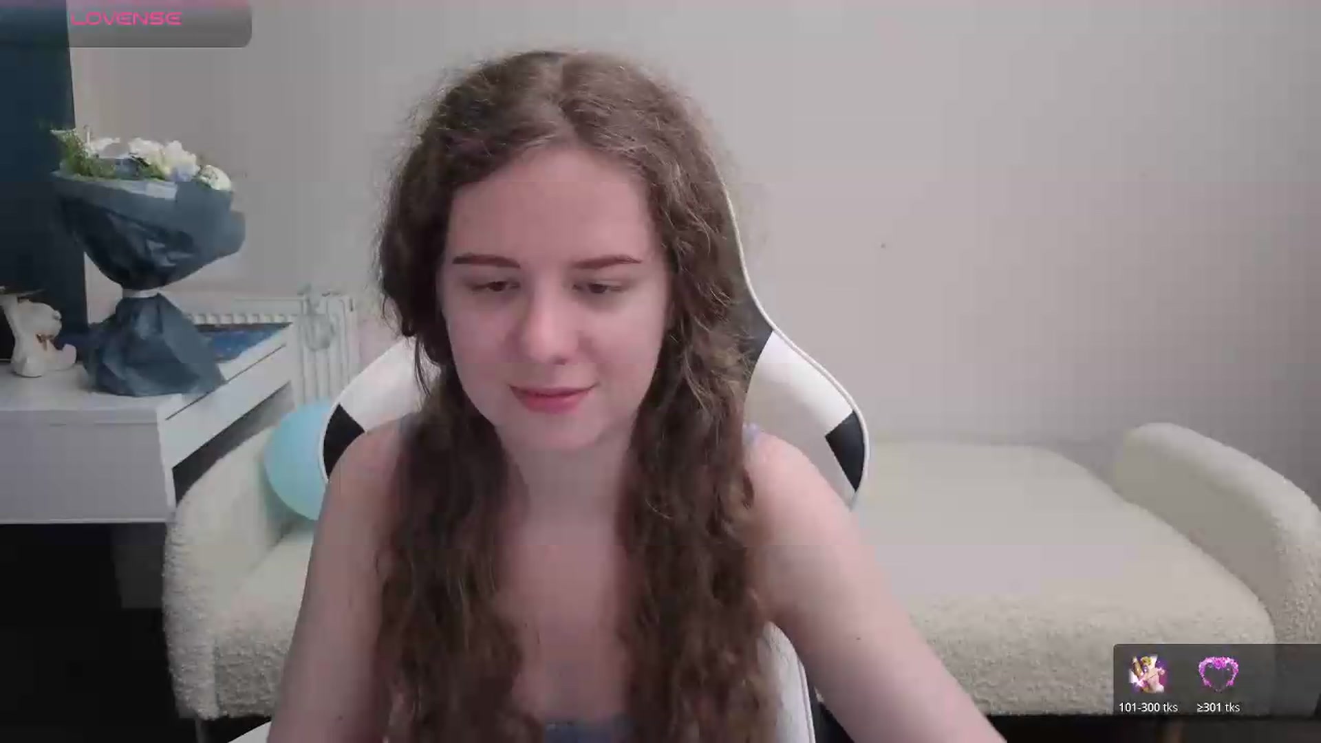 Gallery image thumbnail from BlueFlowerr's myfreecams stream on, 05/09/2026, 24:51 image 6 of 20