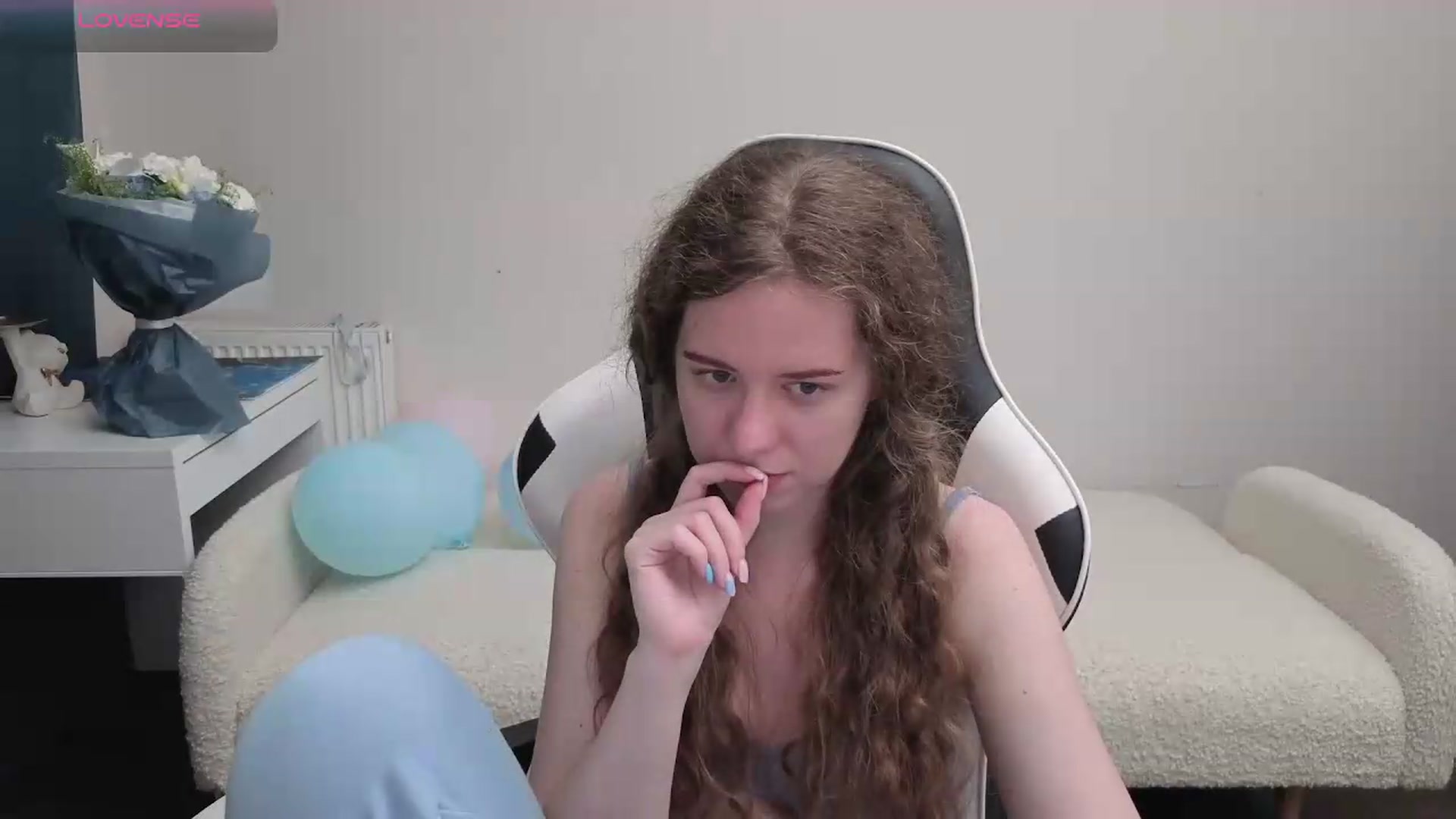 Gallery image thumbnail from BlueFlowerr's myfreecams stream on, 05/09/2026, 24:51 image 10 of 20