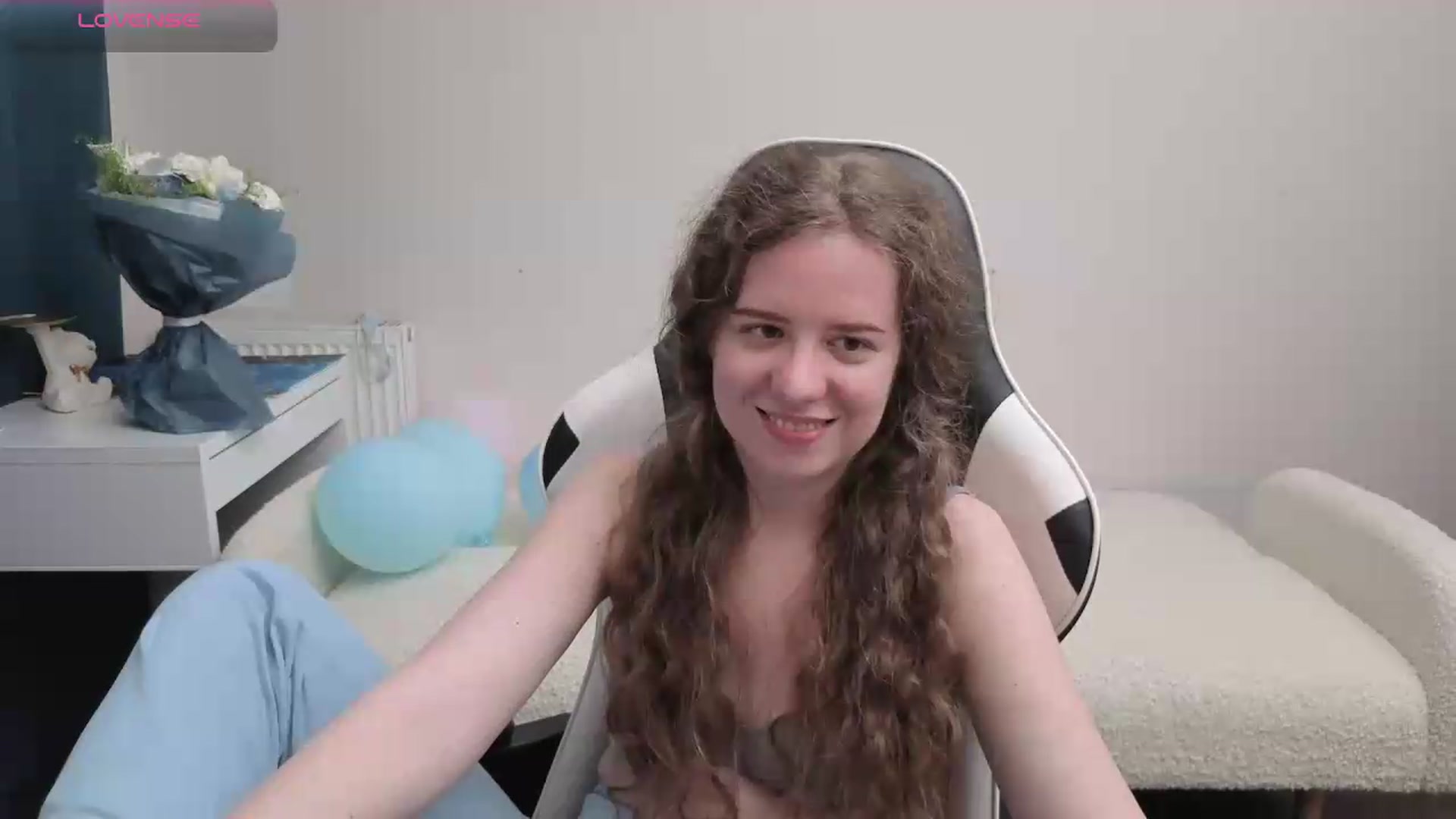 Gallery image thumbnail from BlueFlowerr's myfreecams stream on, 05/09/2026, 24:51 image 17 of 20