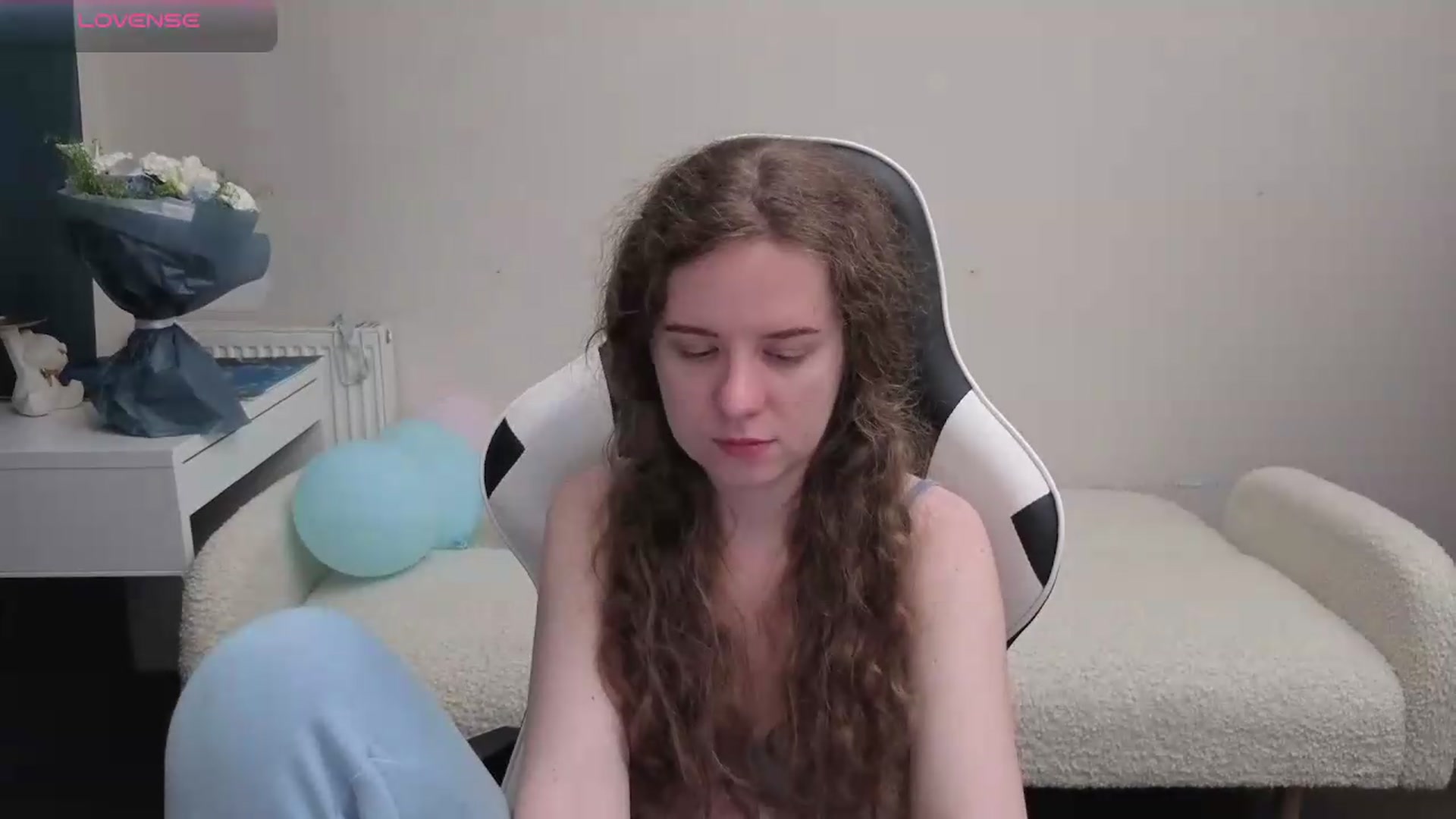 Gallery image thumbnail from BlueFlowerr's myfreecams stream on, 05/09/2026, 24:51 image 13 of 20