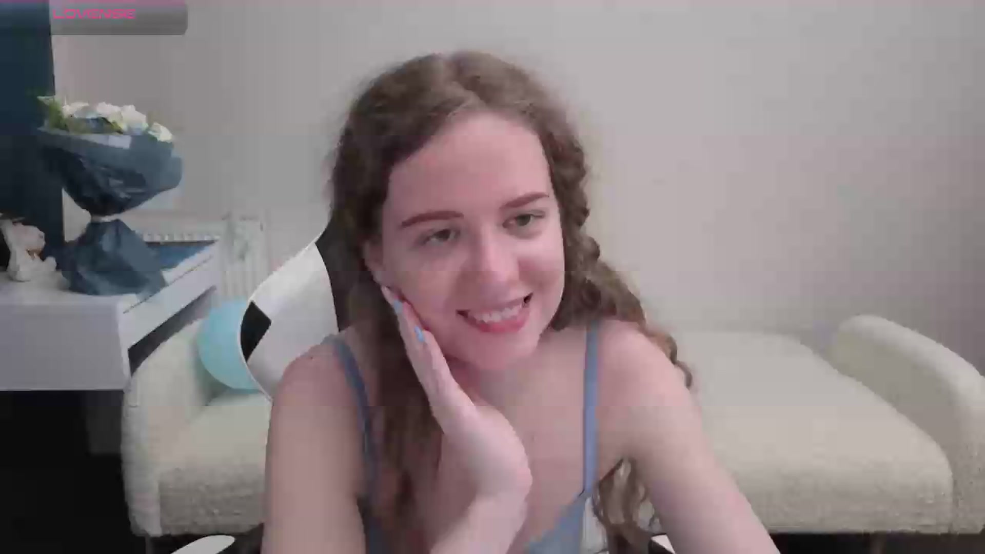 Gallery image thumbnail from BlueFlowerr's myfreecams stream on, 05/09/2026, 24:51 image 1 of 20