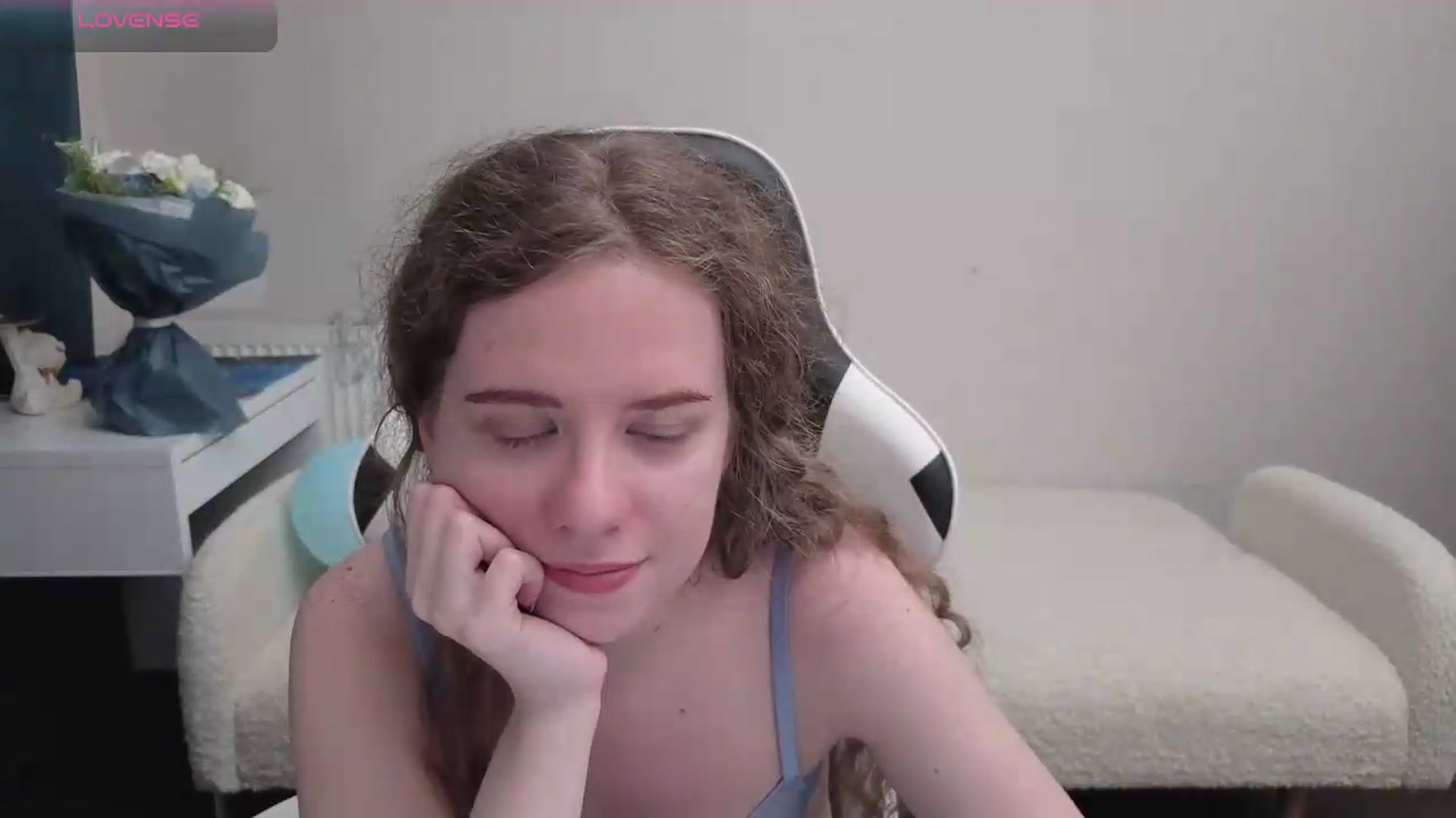 Gallery image thumbnail from BlueFlowerr's myfreecams stream on, 05/09/2026, 24:51 image 2 of 20