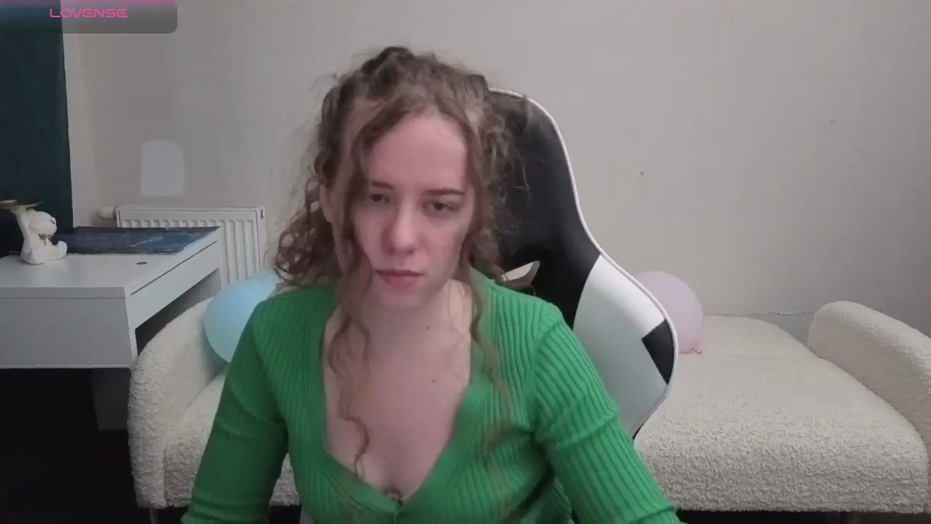 Gallery image thumbnail from BlueFlowerr's myfreecams stream on, 05/09/2026, 21:05 image 12 of 20