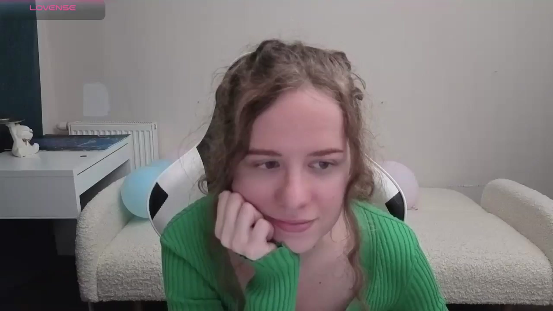 Gallery image thumbnail from BlueFlowerr's myfreecams stream on, 05/09/2026, 21:05 image 8 of 20