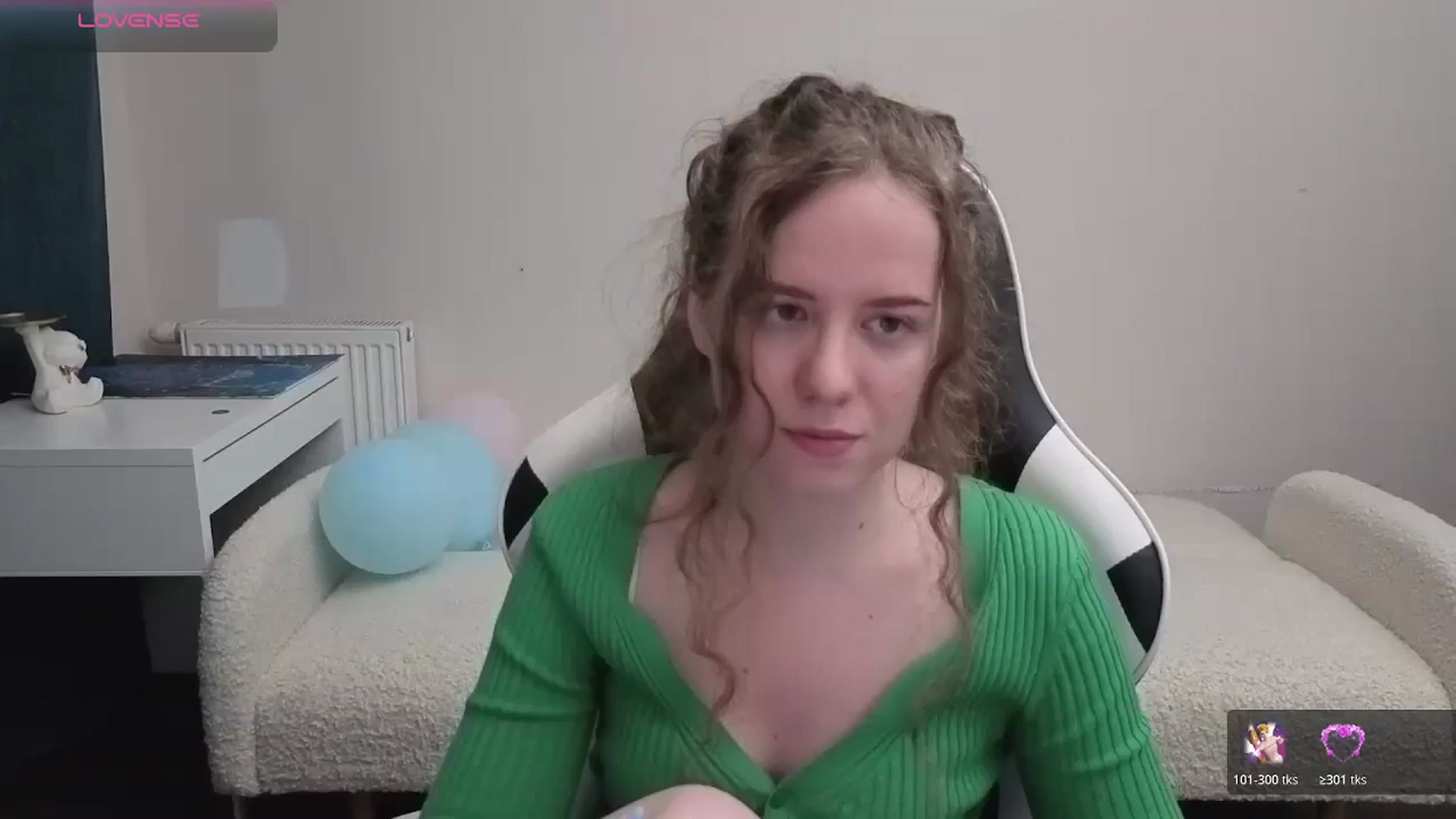 Gallery image thumbnail from BlueFlowerr's myfreecams stream on, 05/09/2026, 21:05 image 7 of 20