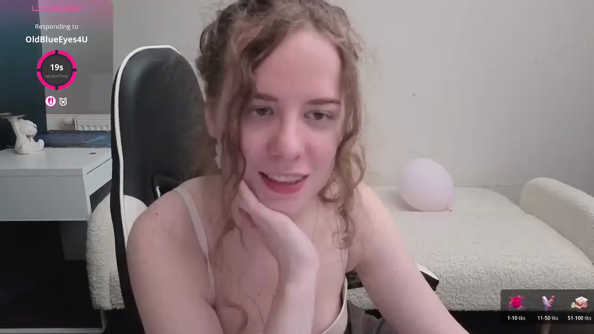 Gallery image thumbnail from BlueFlowerr's myfreecams stream on, 05/09/2026, 22:48 image 9 of 20
