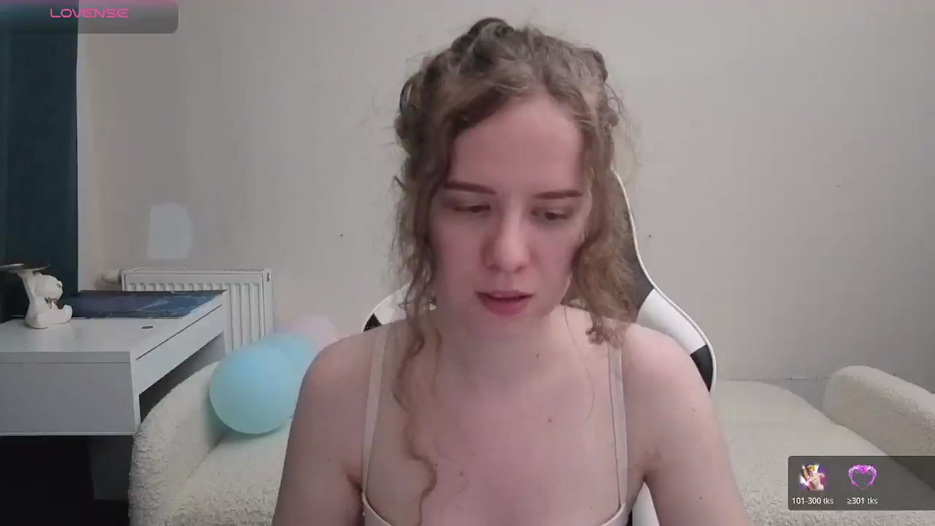 Gallery image thumbnail from BlueFlowerr's myfreecams stream on, 05/09/2026, 22:48 image 6 of 20