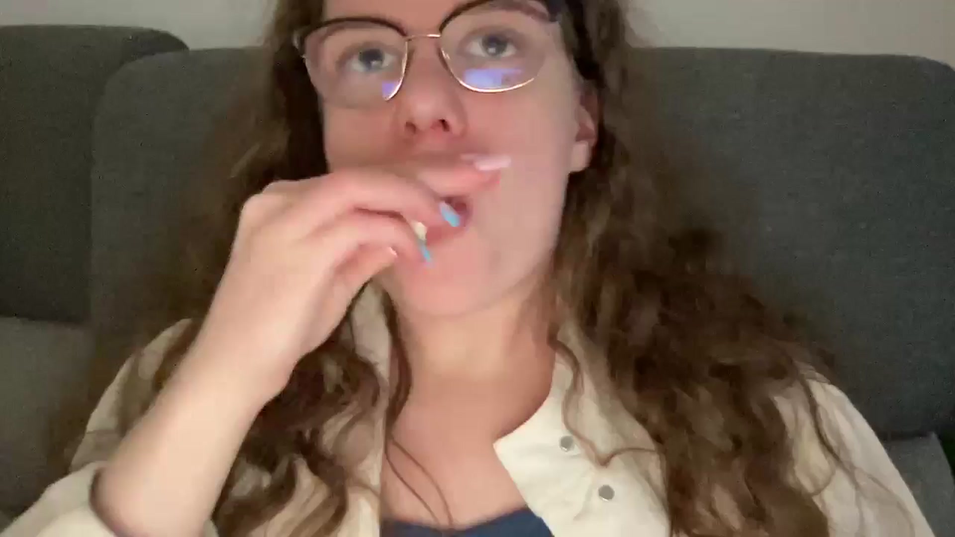 Gallery image thumbnail from BlueFlowerr's myfreecams stream on, 05/10/2026, 18:17 image 7 of 20