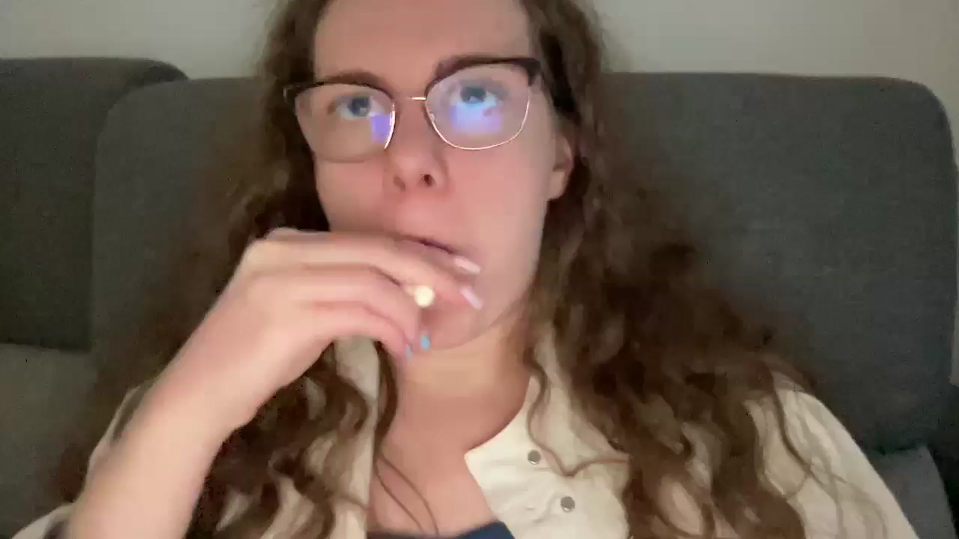 Gallery image thumbnail from BlueFlowerr's myfreecams stream on, 05/10/2026, 18:17 image 10 of 20
