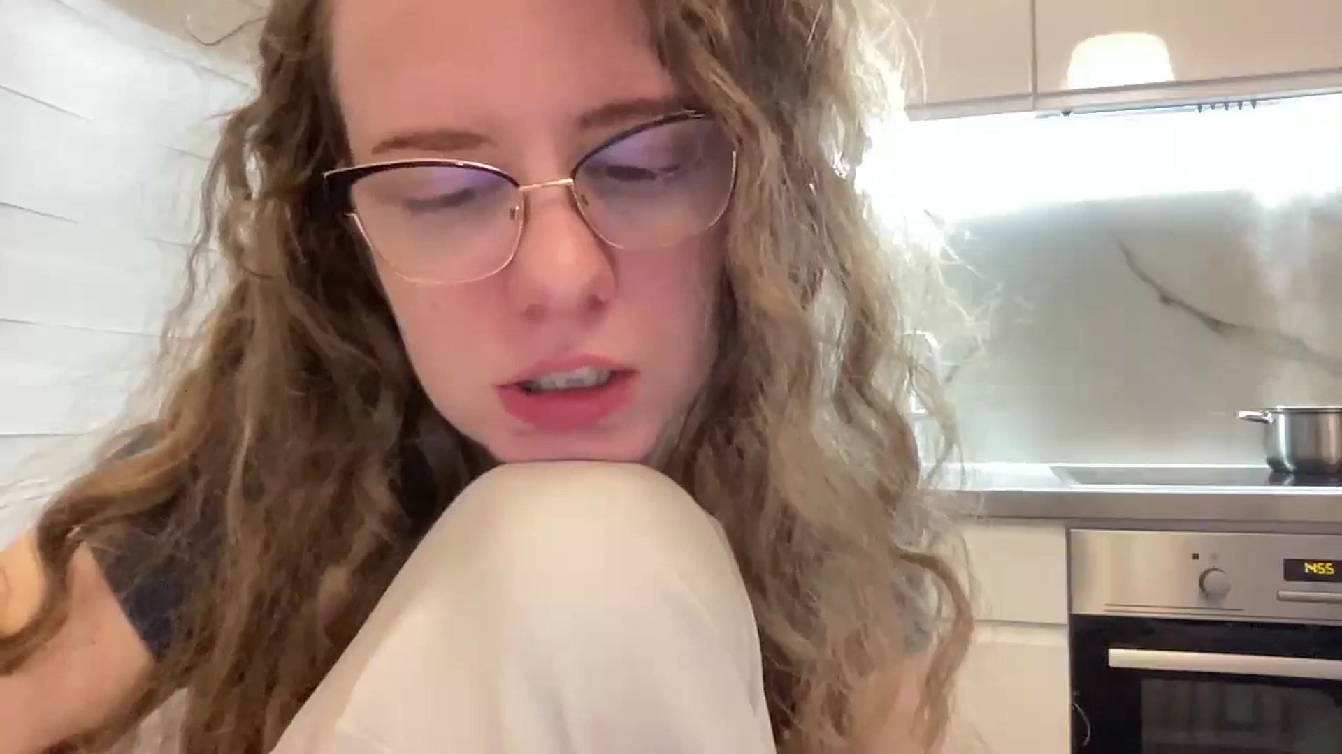 Gallery image thumbnail from BlueFlowerr's myfreecams stream on, 05/11/2026, 24:00 image 9 of 20