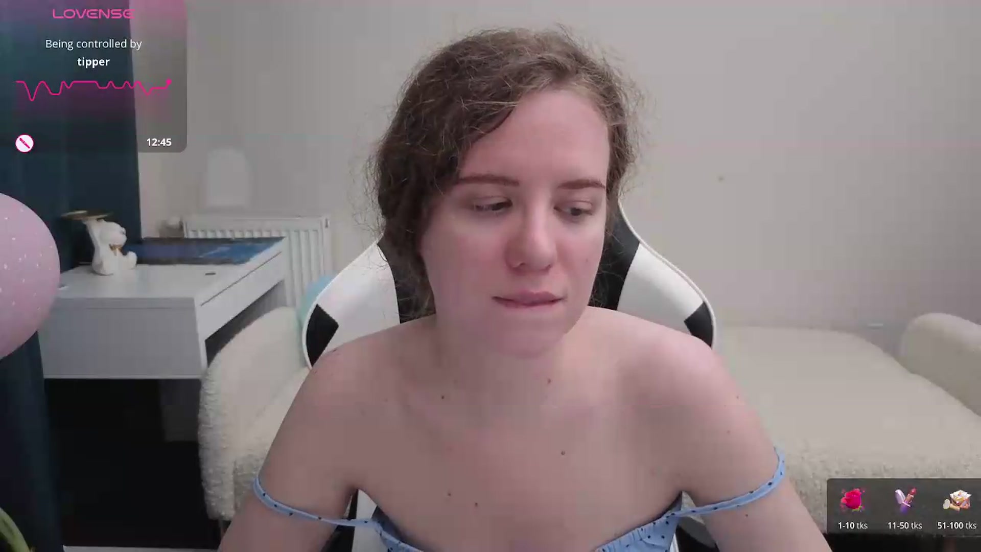 Gallery image thumbnail from BlueFlowerr's myfreecams stream on, 05/11/2026, 19:06 image 17 of 20