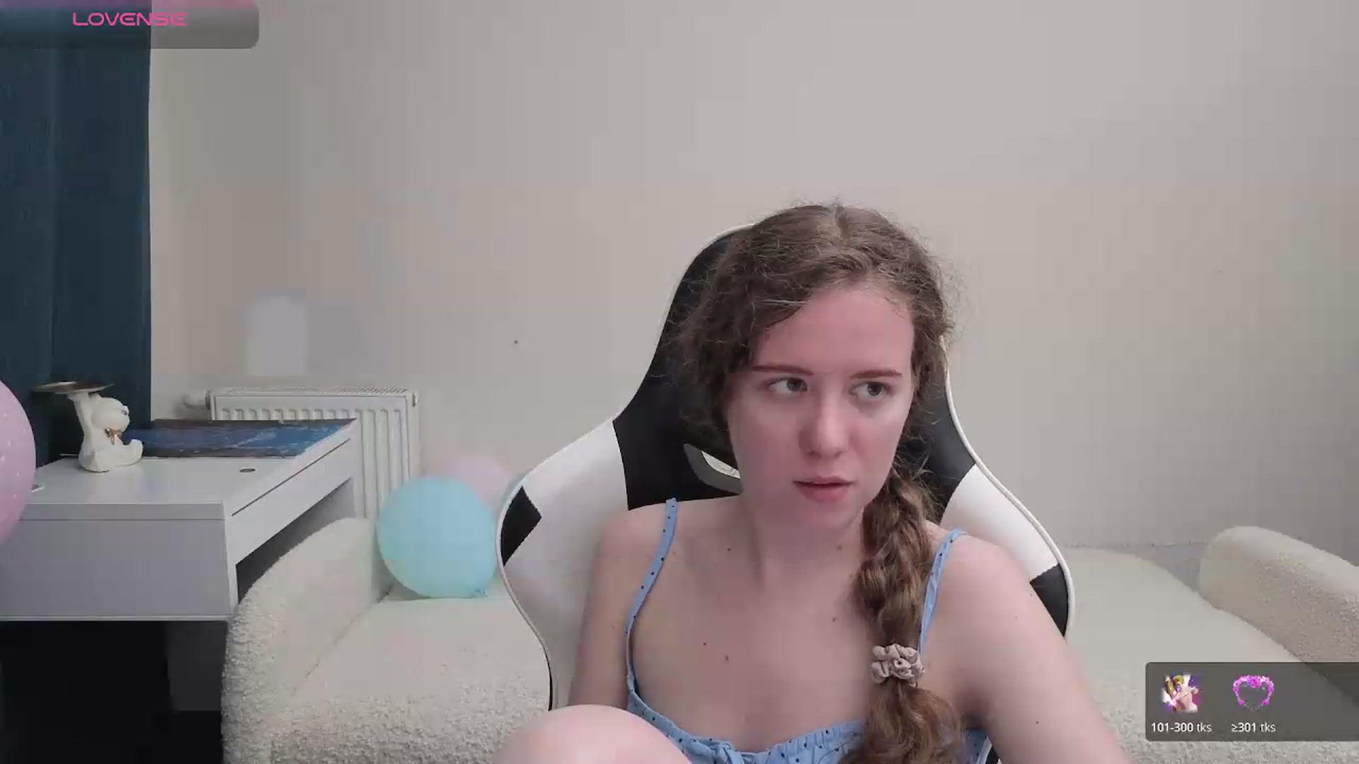 Gallery image thumbnail from BlueFlowerr's myfreecams stream on, 05/11/2026, 19:06 image 6 of 20