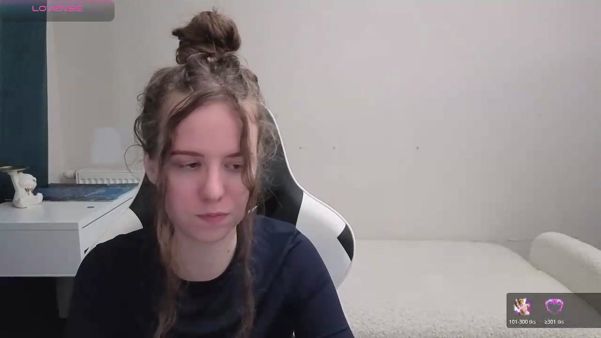 Gallery image thumbnail from BlueFlowerr's myfreecams stream on, 05/12/2026, 19:14 image 7 of 20