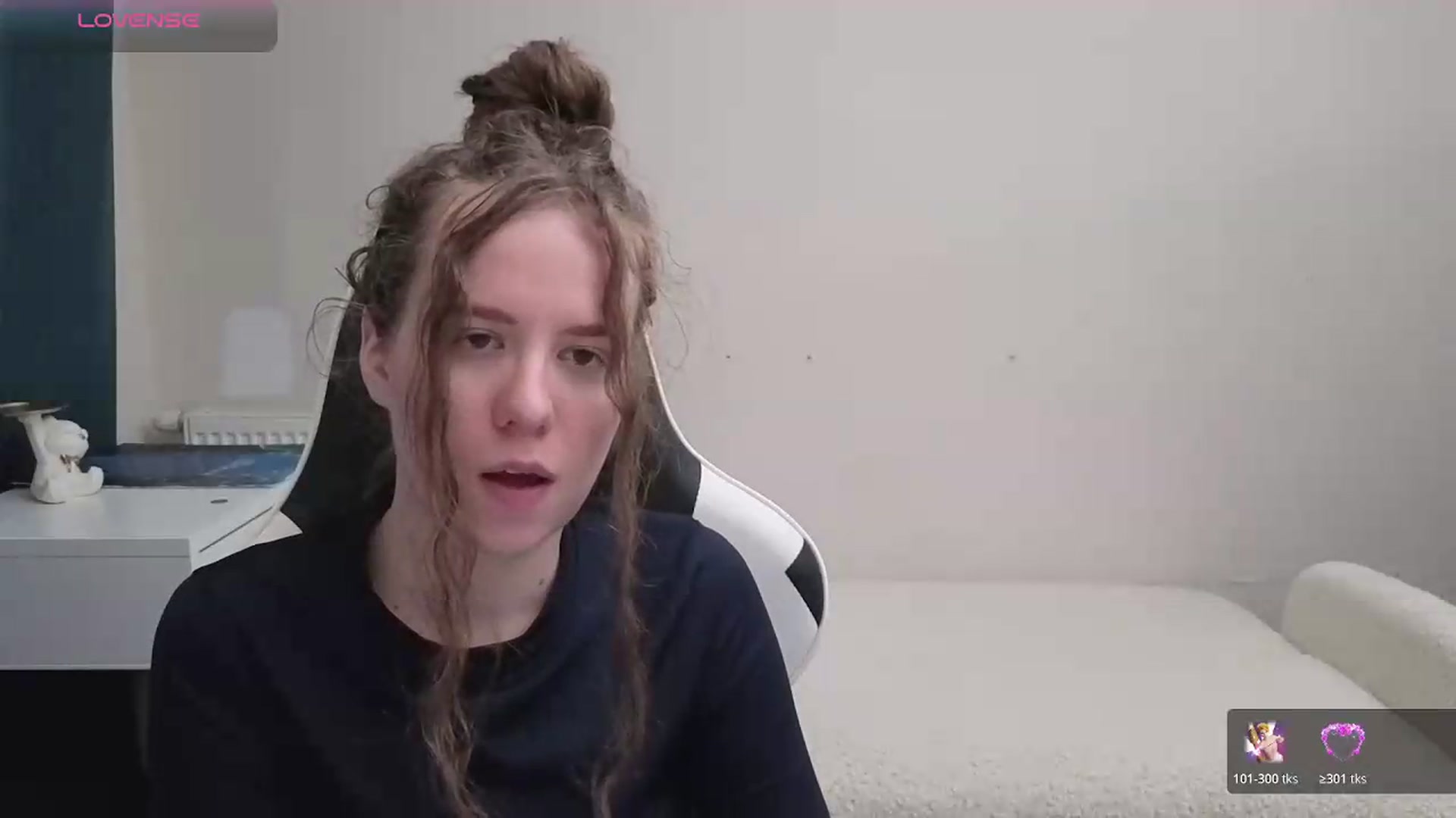 Gallery image thumbnail from BlueFlowerr's myfreecams stream on, 05/12/2026, 19:14 image 10 of 20