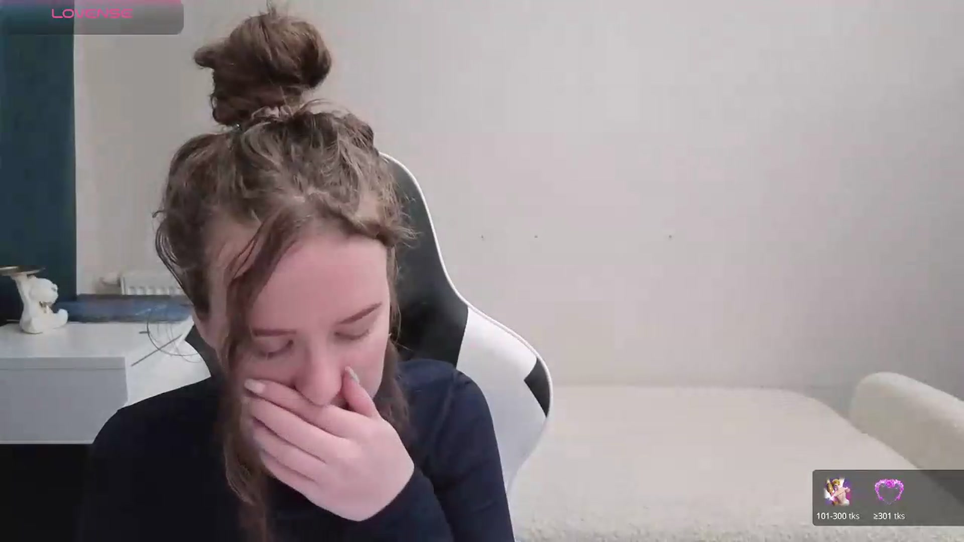 Gallery image thumbnail from BlueFlowerr's myfreecams stream on, 05/12/2026, 19:14 image 12 of 20