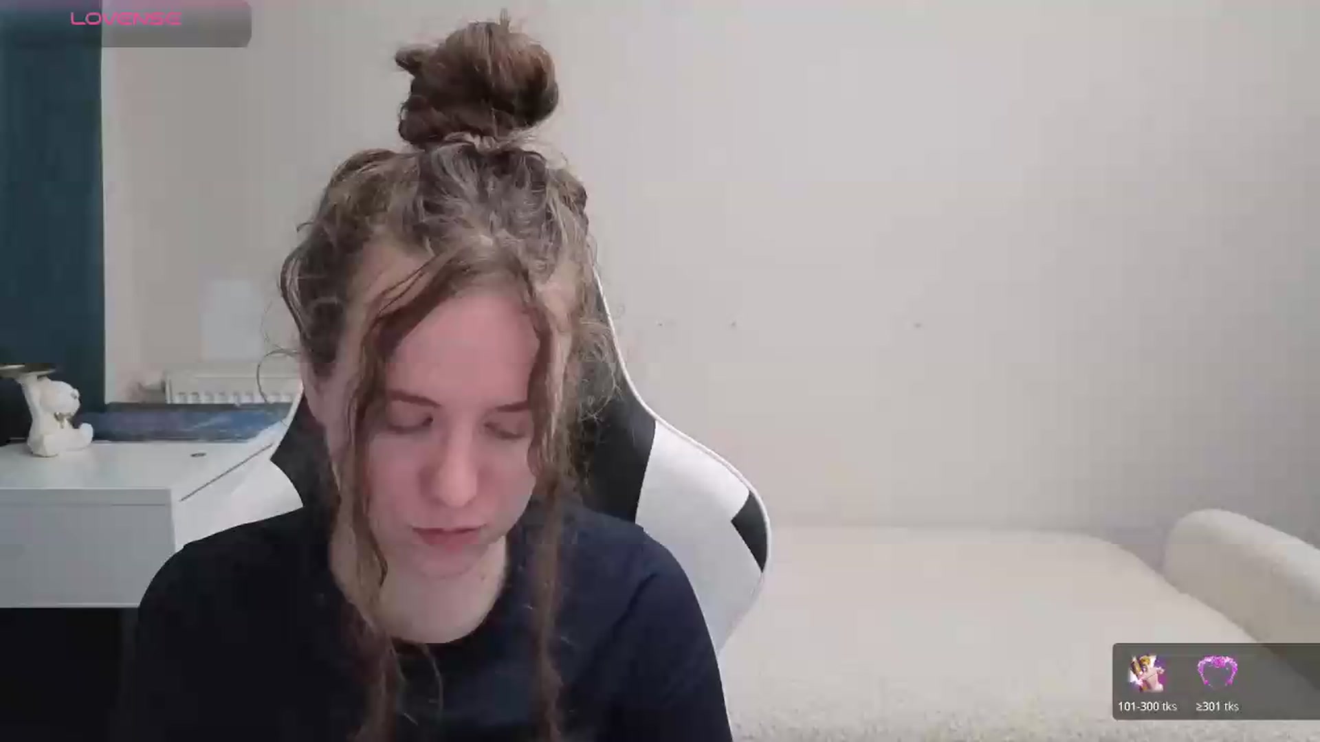 Gallery image thumbnail from BlueFlowerr's myfreecams stream on, 05/12/2026, 19:14 image 8 of 20