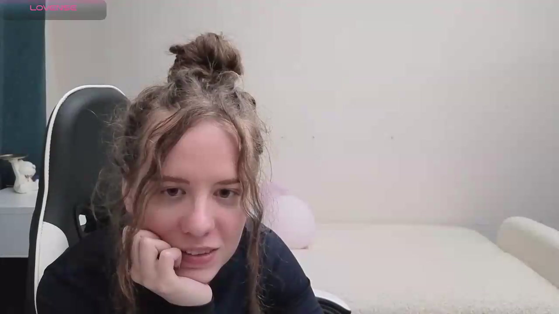 Gallery image thumbnail from BlueFlowerr's myfreecams stream on, 05/12/2026, 19:47 image 12 of 20