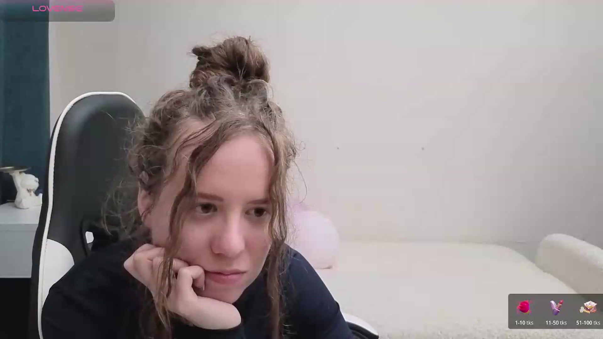 Gallery image thumbnail from BlueFlowerr's myfreecams stream on, 05/12/2026, 19:47 image 7 of 20