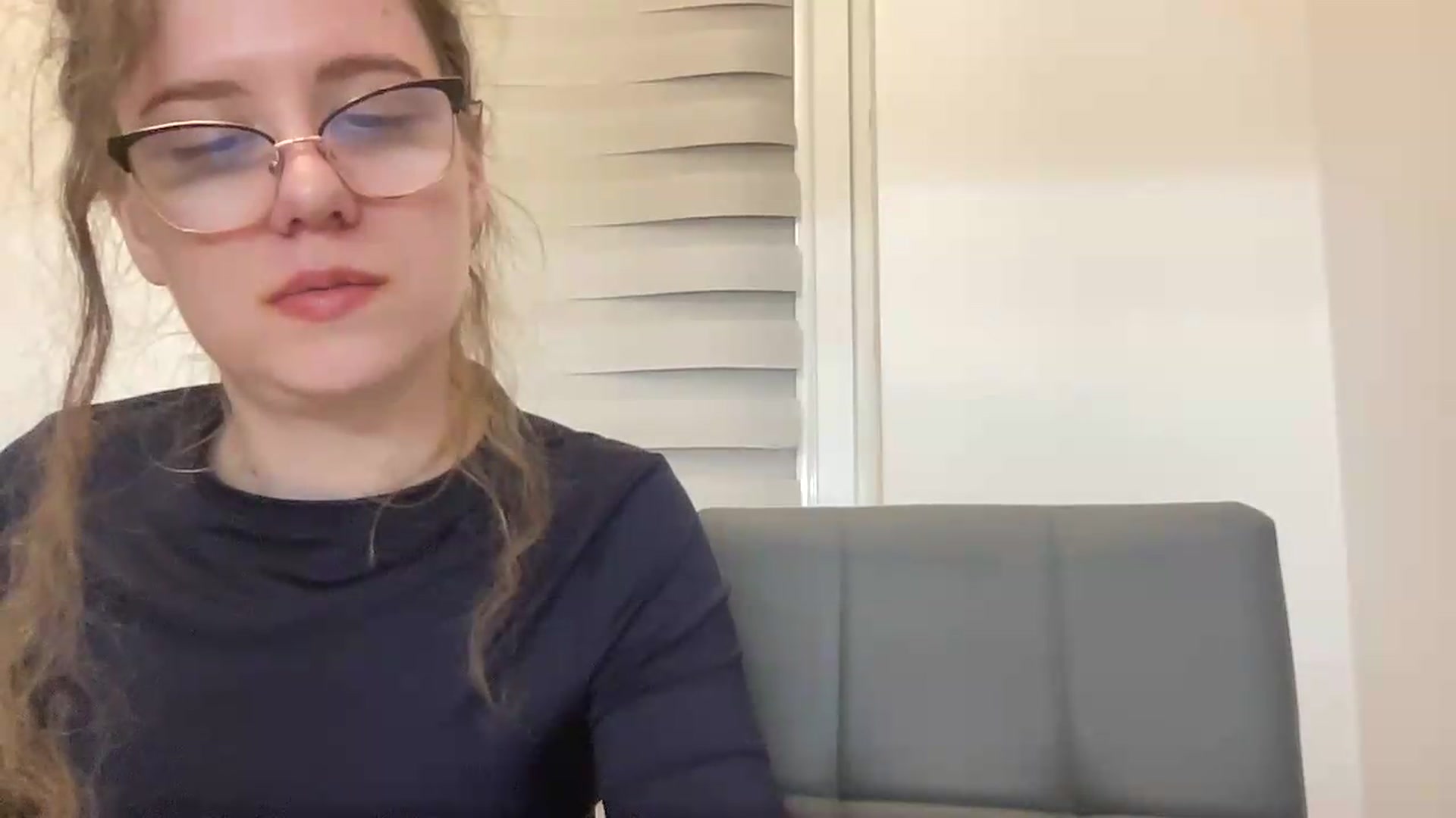 Gallery image thumbnail from BlueFlowerr's myfreecams stream on, 05/13/2026, 24:14 image 20 of 20