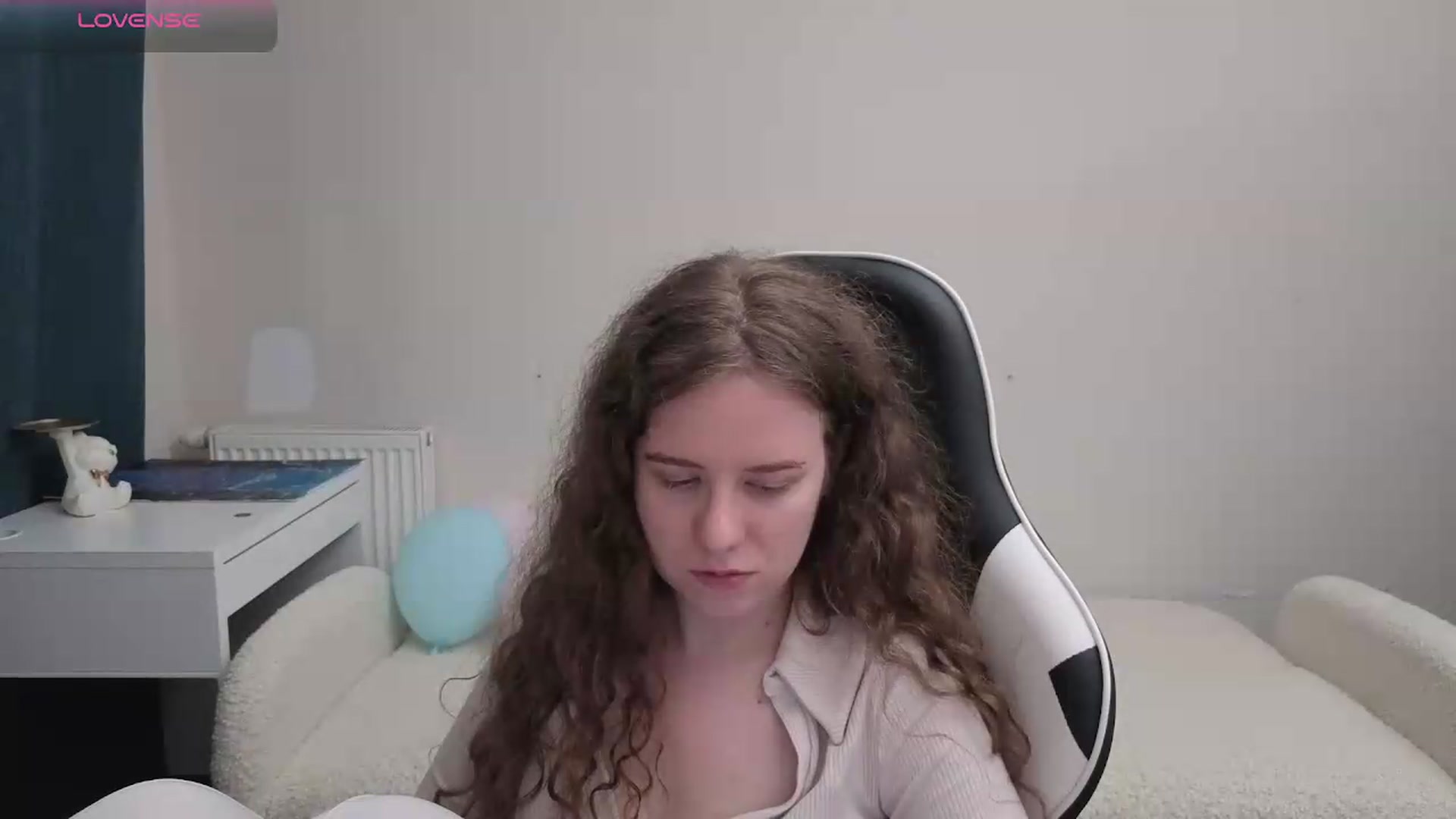 Gallery image thumbnail from BlueFlowerr's myfreecams stream on, 05/13/2026, 21:09 image 3 of 20