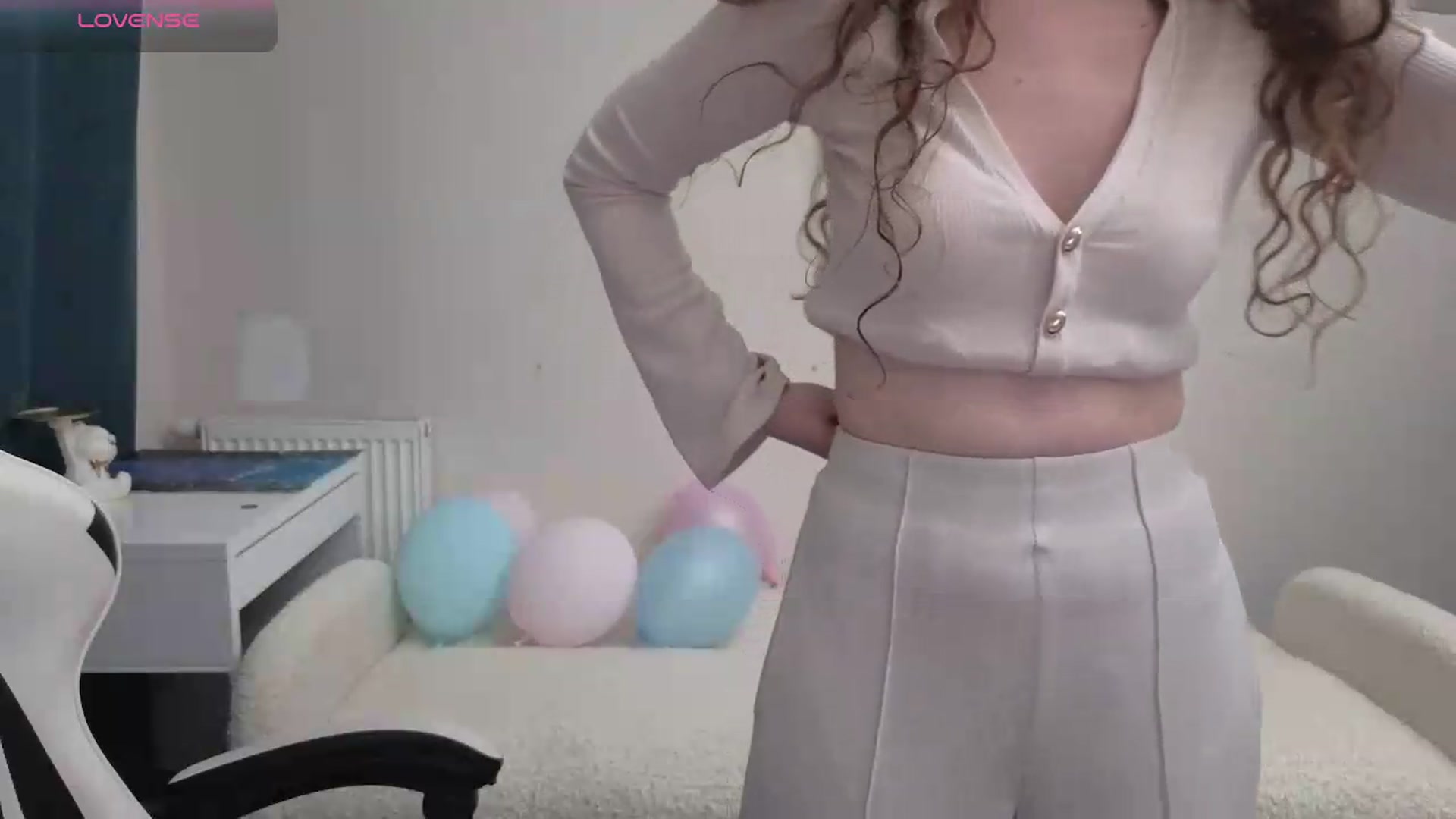 Gallery image thumbnail from BlueFlowerr's myfreecams stream on, 05/13/2026, 21:09 image 15 of 20
