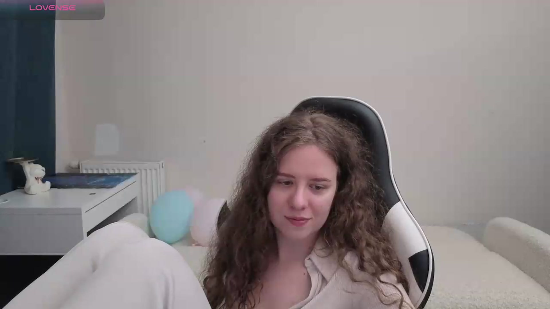 Gallery image thumbnail from BlueFlowerr's myfreecams stream on, 05/13/2026, 21:09 image 7 of 20